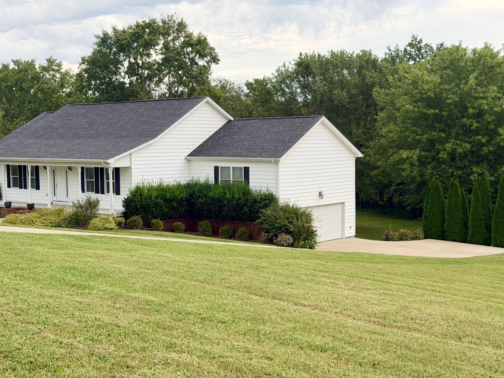 1909 Pointe Barton Dr