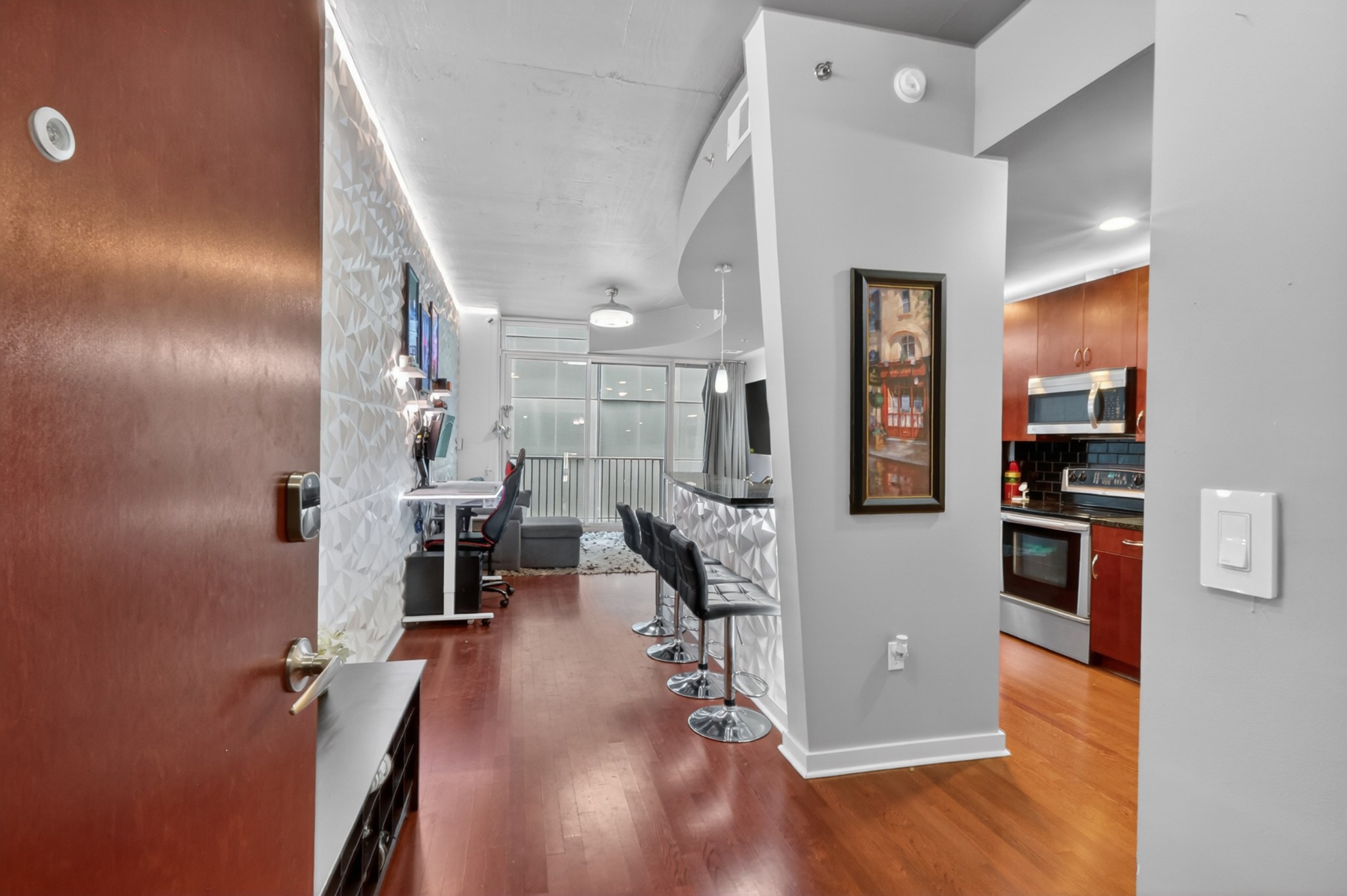 301 Demonbreun St 502