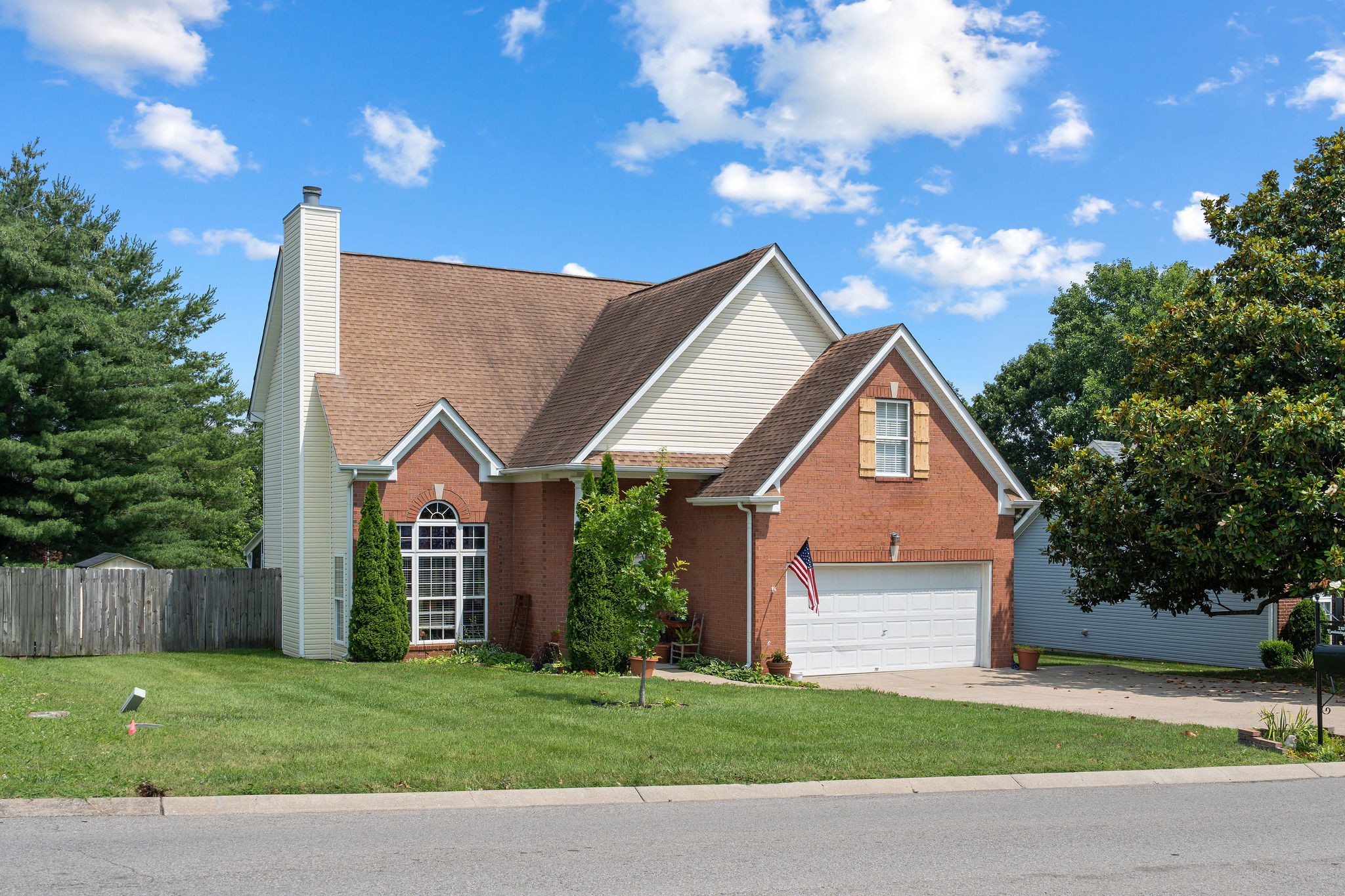 2104 Loudenslager Dr