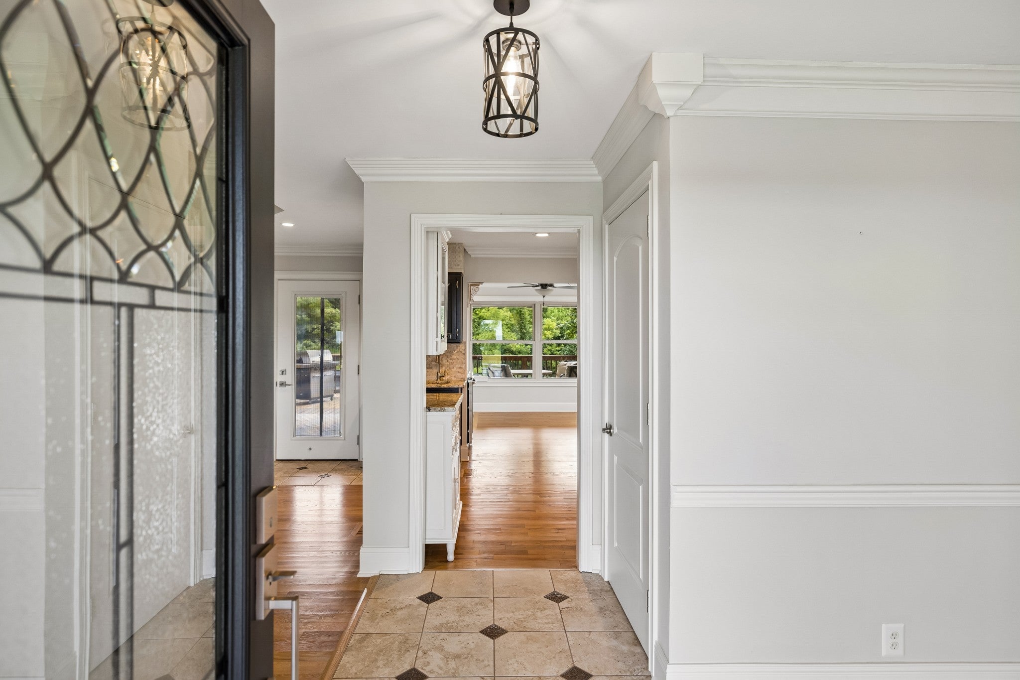 1411 Fairview Dr
