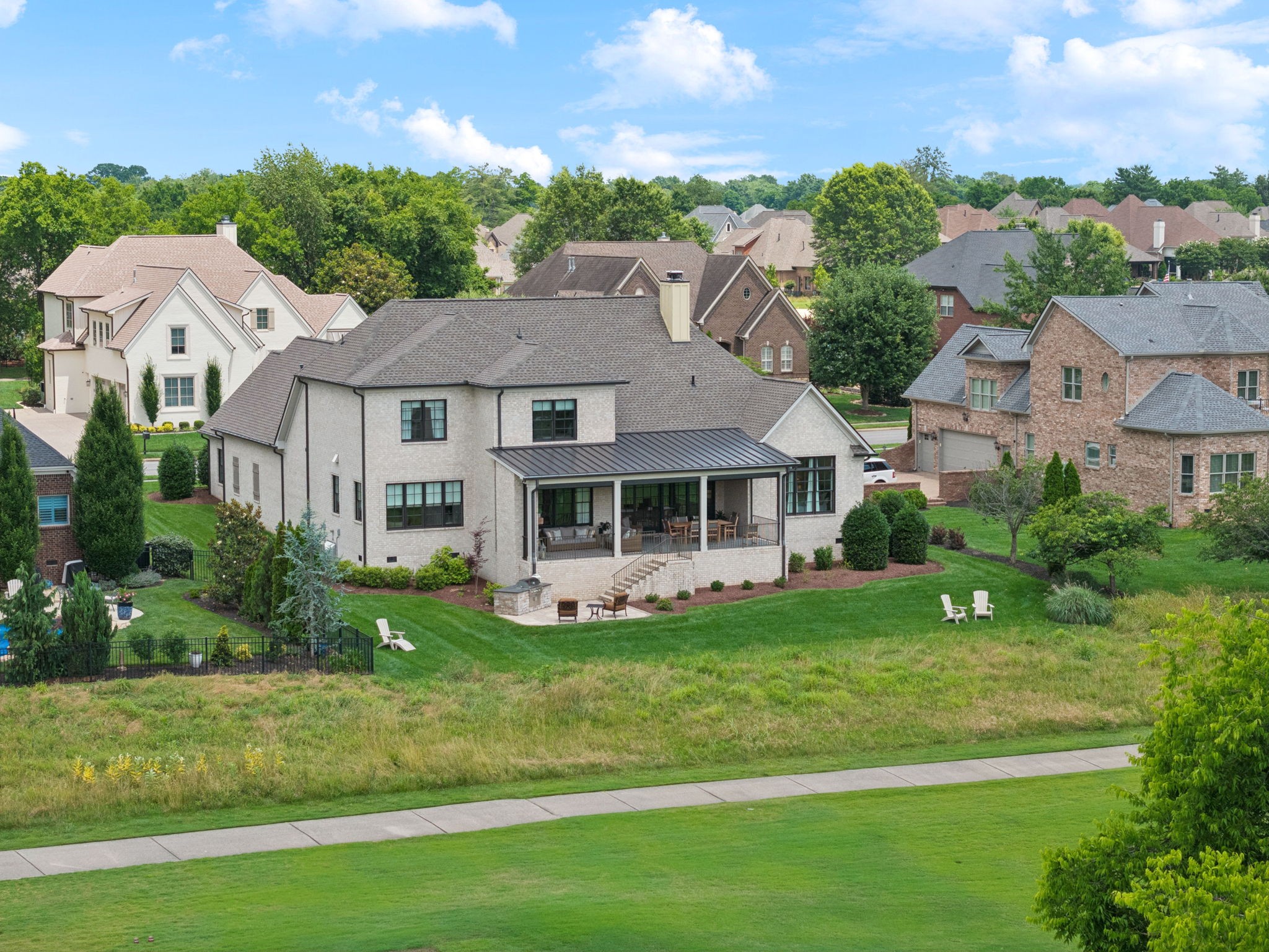 1208 Potter Ln