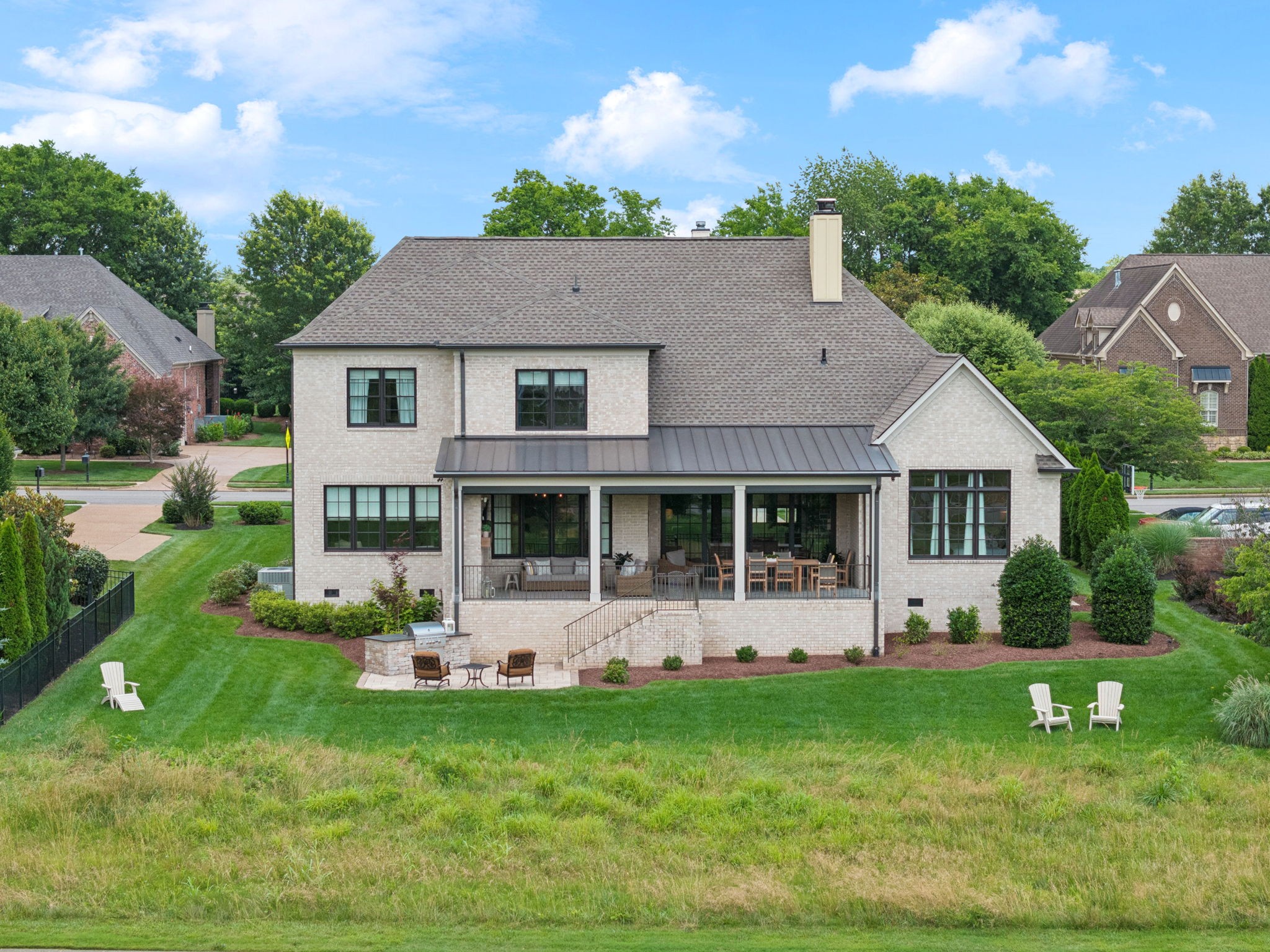 1208 Potter Ln