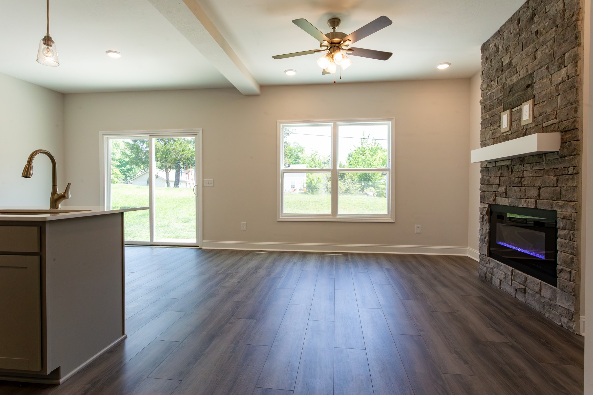 547 Charleston Cove Way