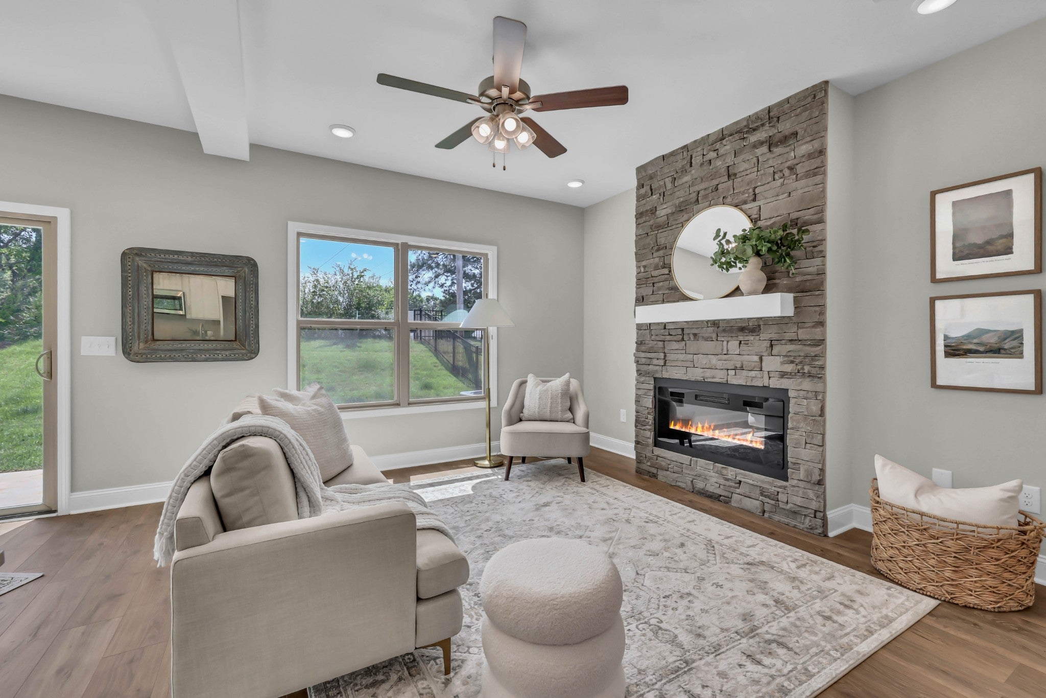 547 Charleston Cove Way