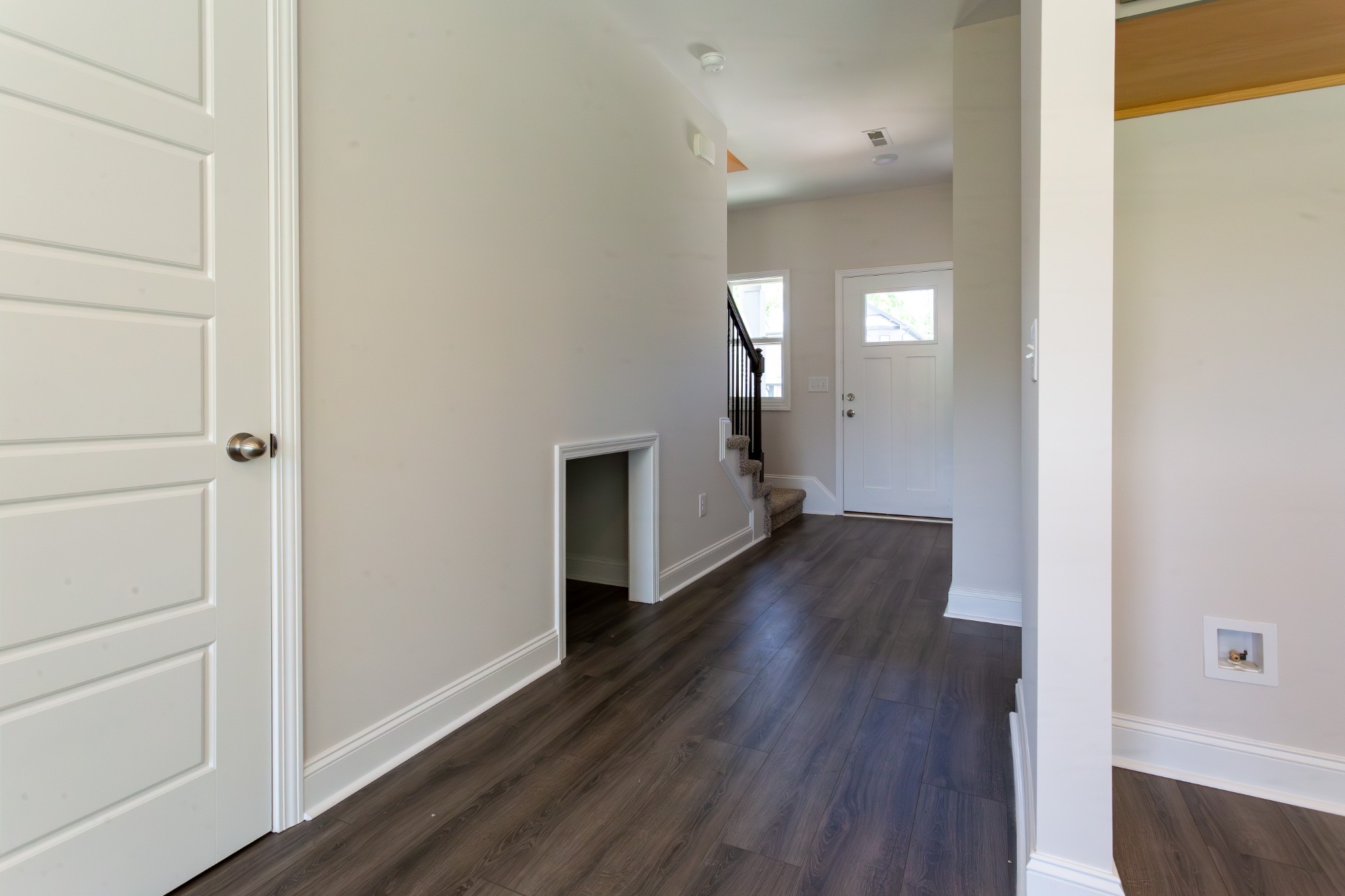 547 Charleston Cove Way