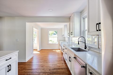 Tiny photo for 900 Woodmont Blvd, Nashville, TN 37204 (MLS # 3049941)