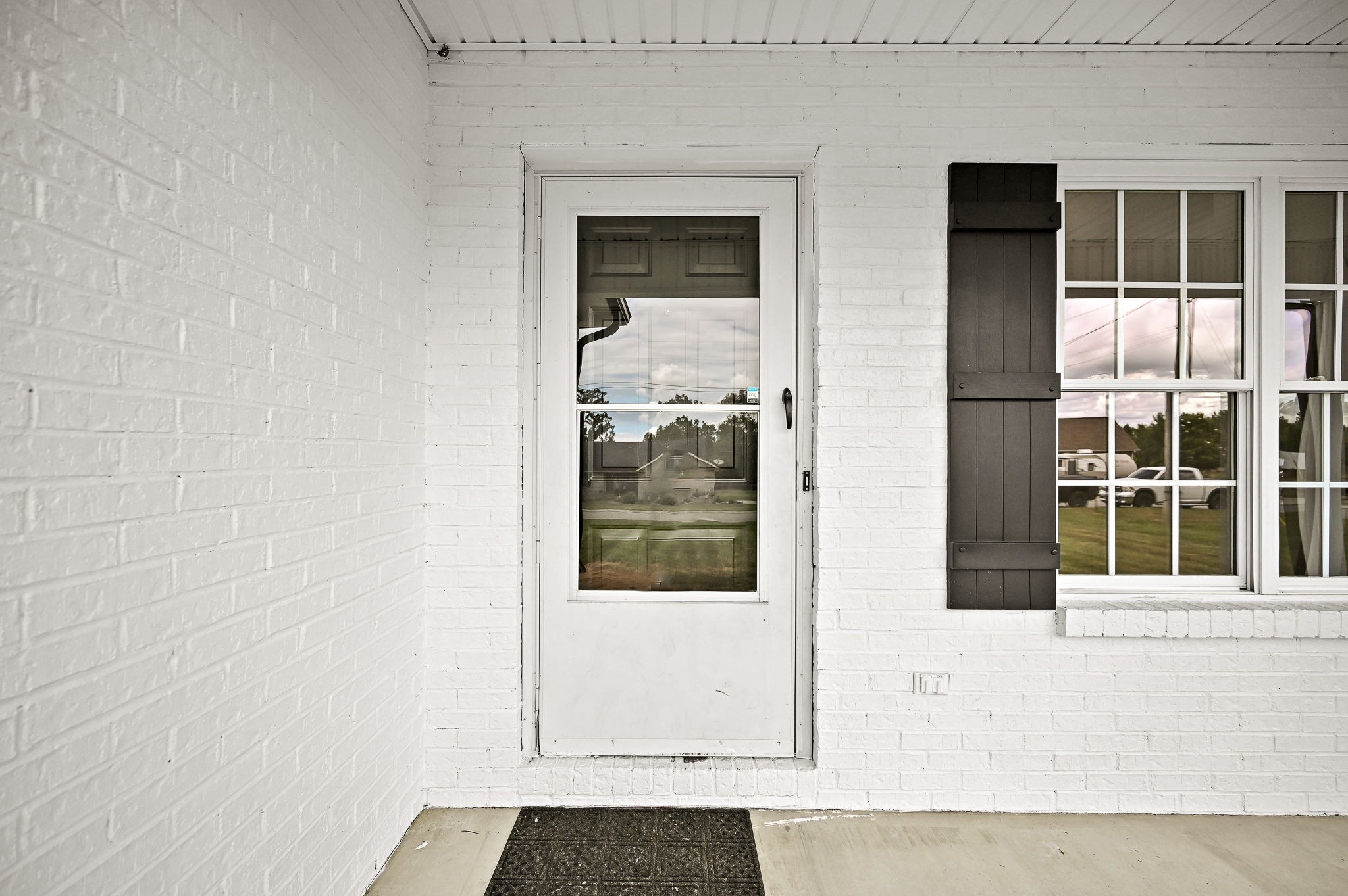 38 Falcon Dr