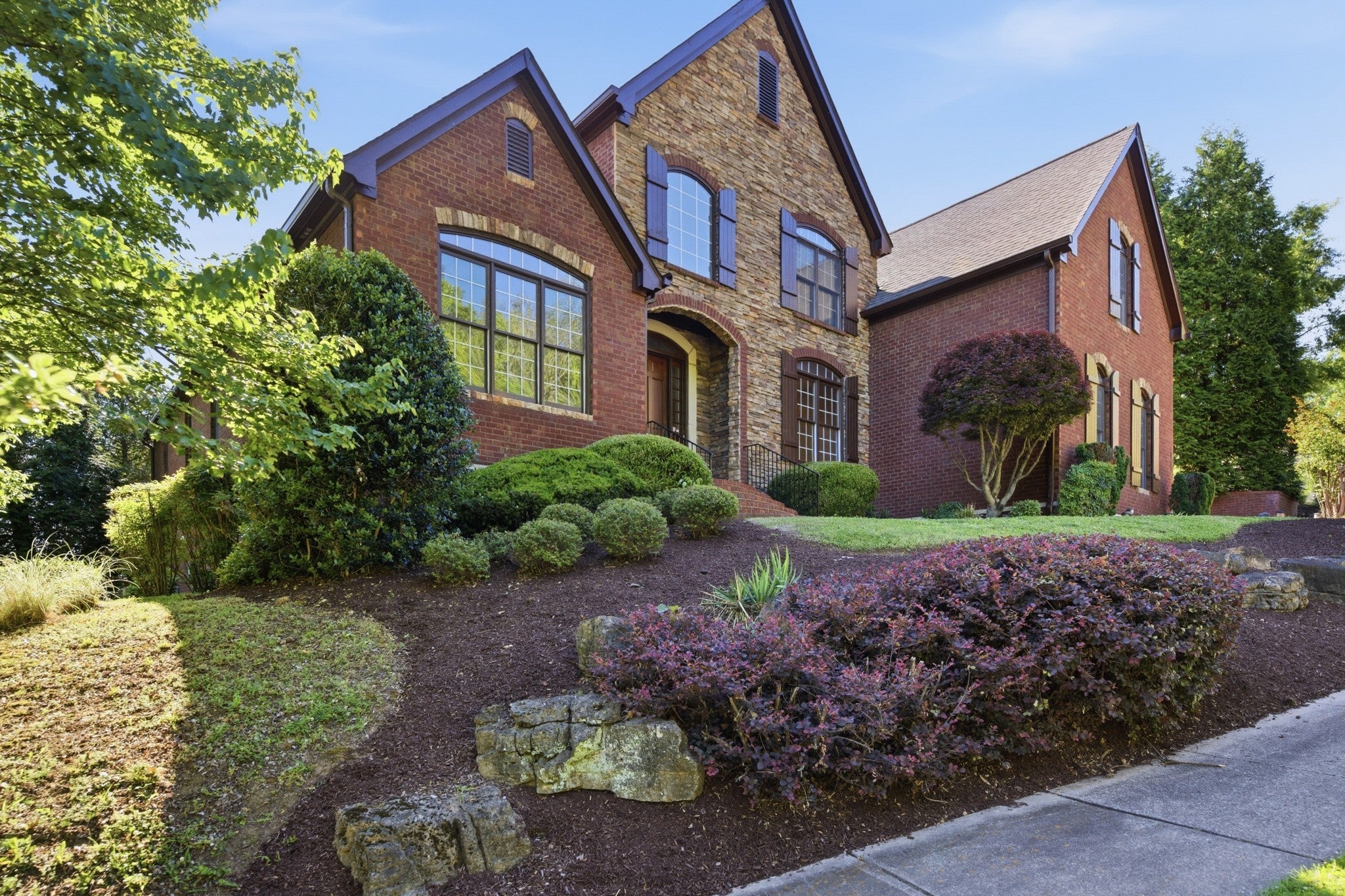 319 Hamlets End Way
