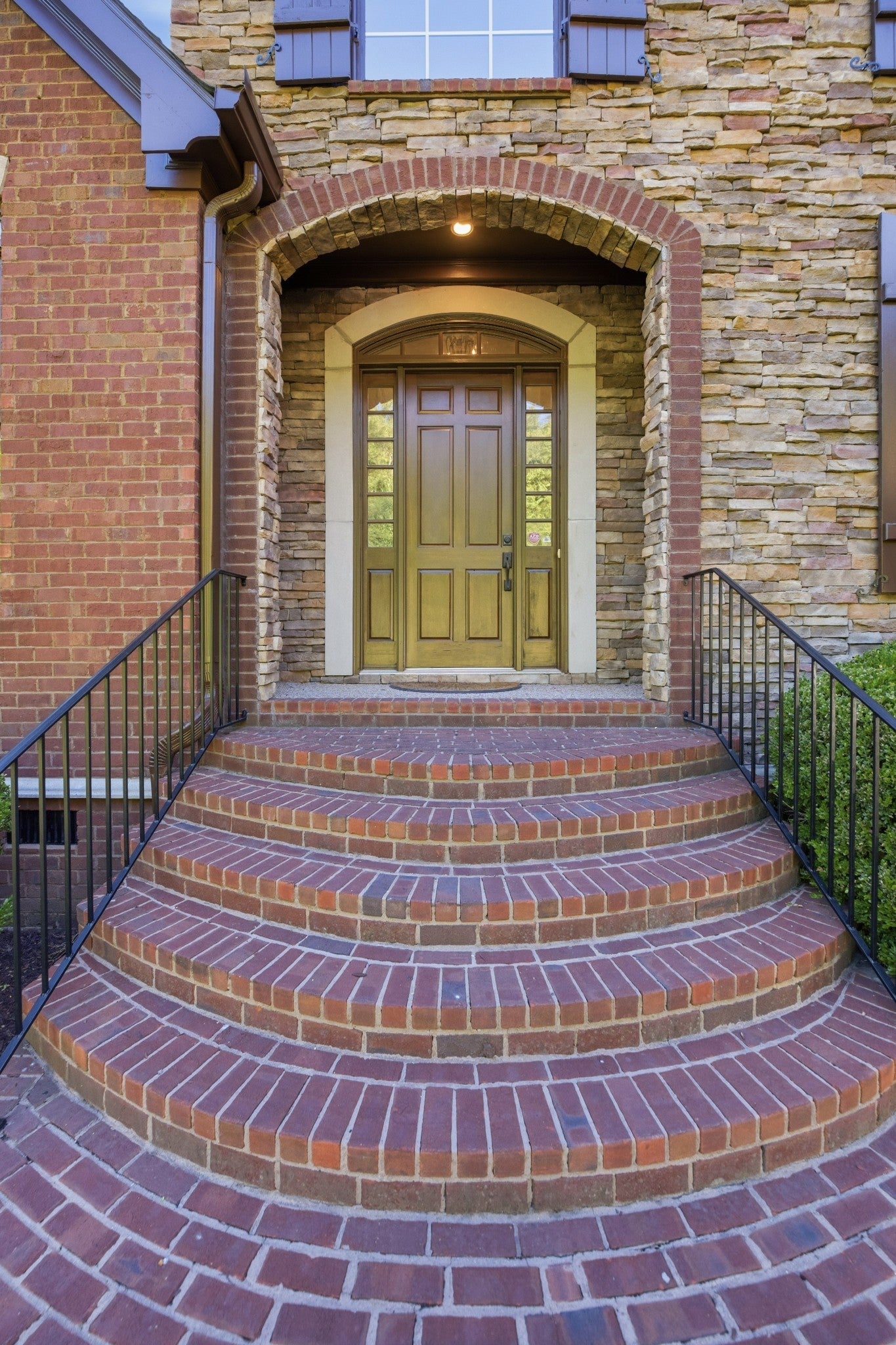 319 Hamlets End Way
