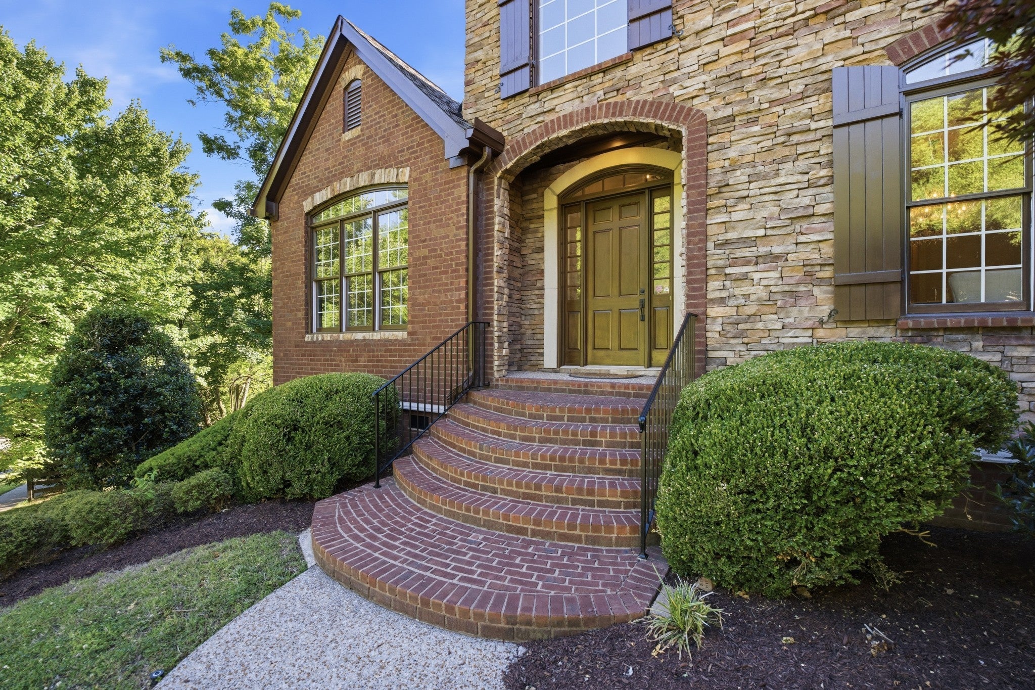 319 Hamlets End Way