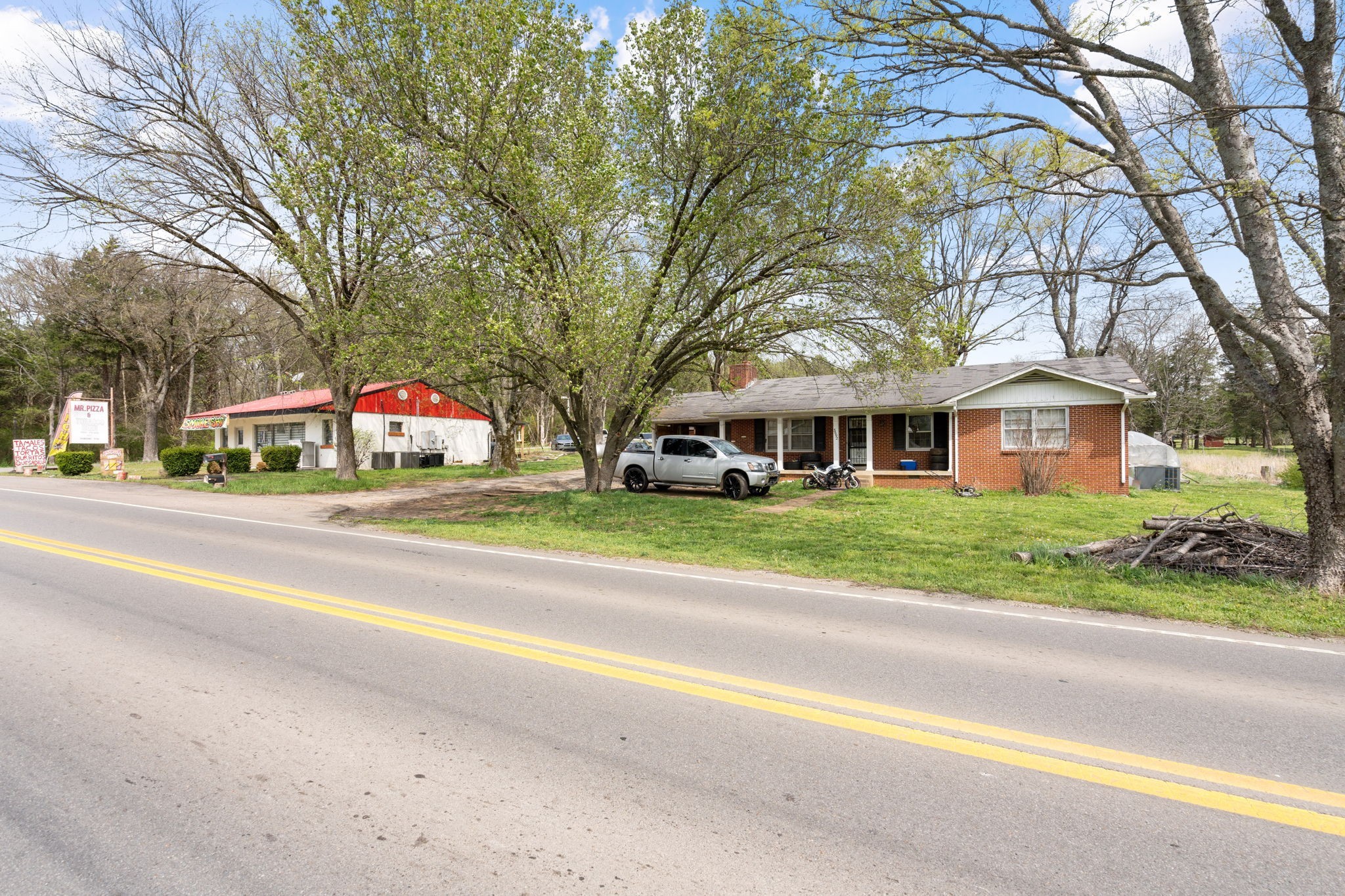 3714 W Jefferson Pike