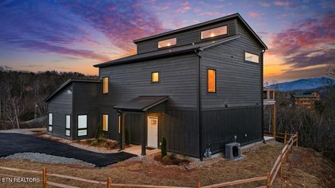 644 Ridge Top Loop Gatlinburg TN 37738