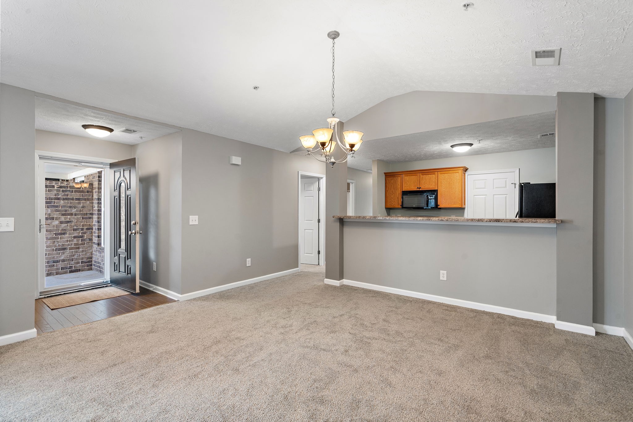 2360 Highway 31 W 707