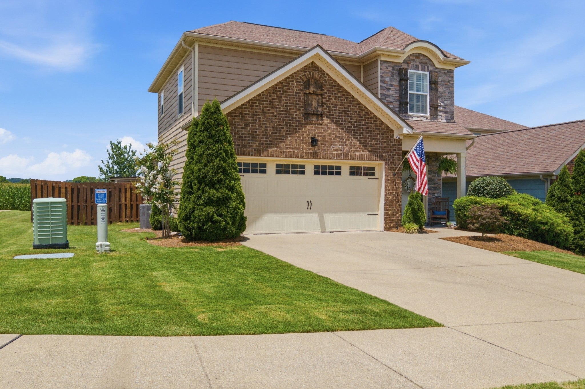 5001 Hemlock Ct