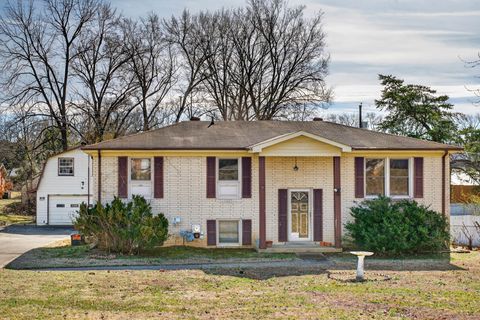 213 Joslin Ave Gallatin TN 37066