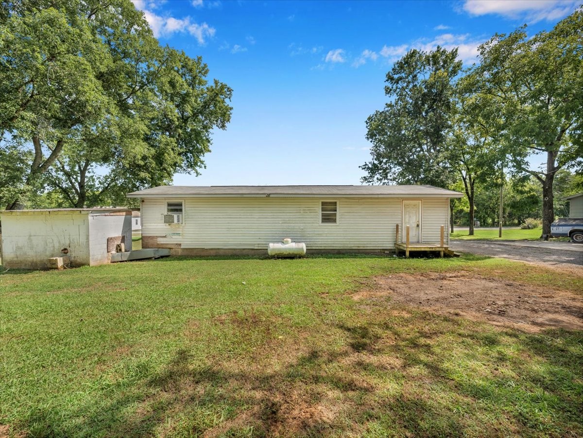 707 Molino Rd