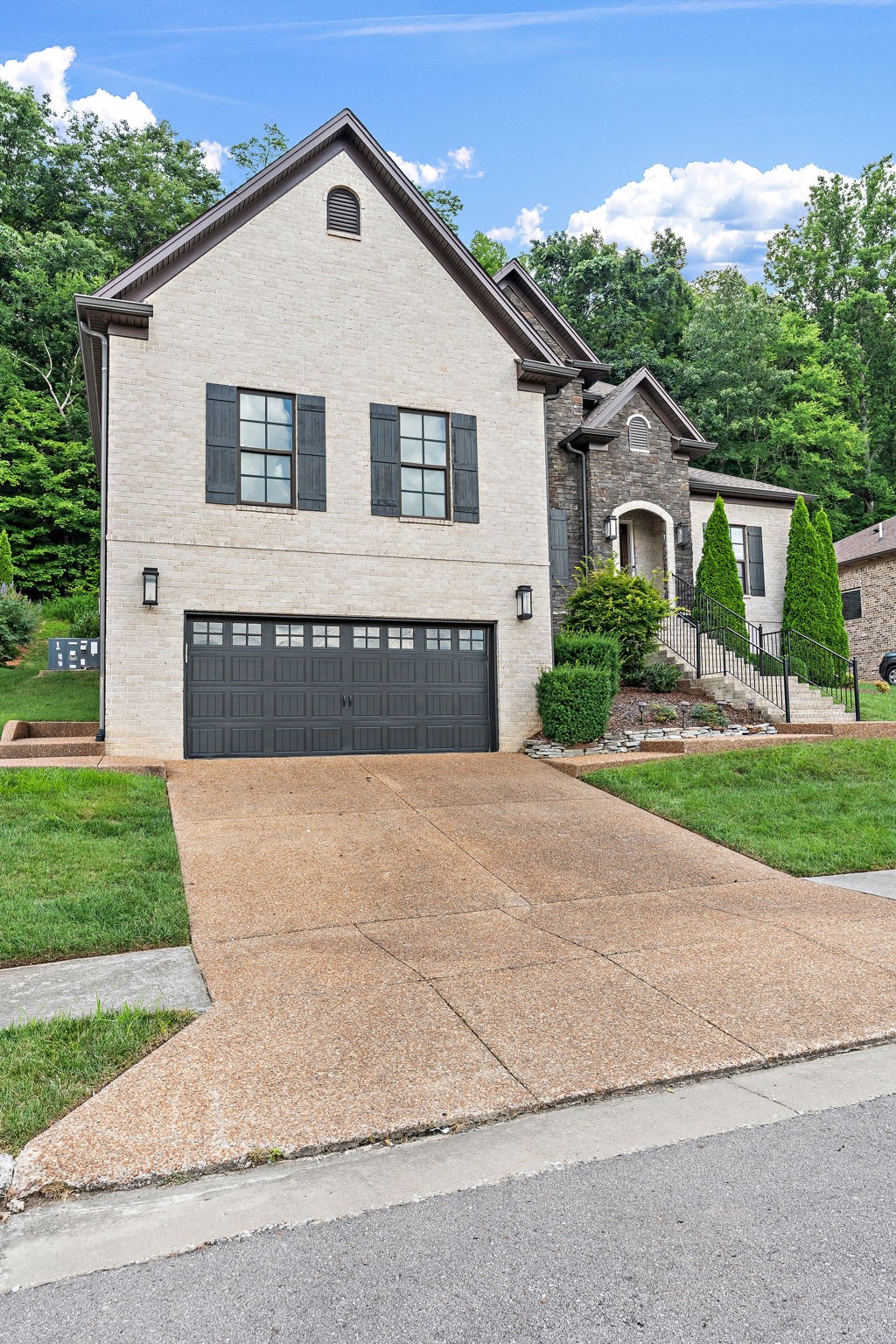 7236 Natchez Pointe Dr
