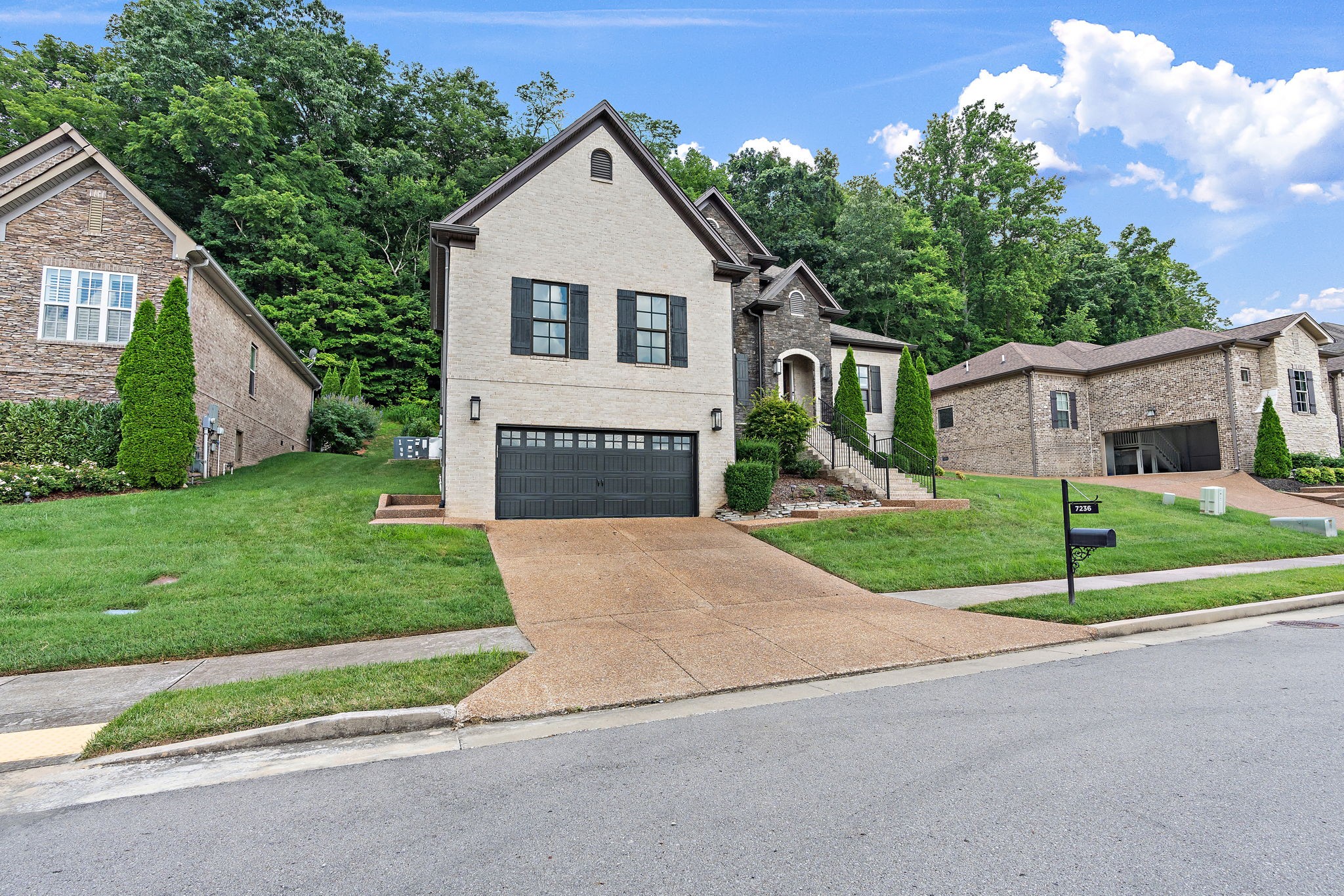 7236 Natchez Pointe Dr