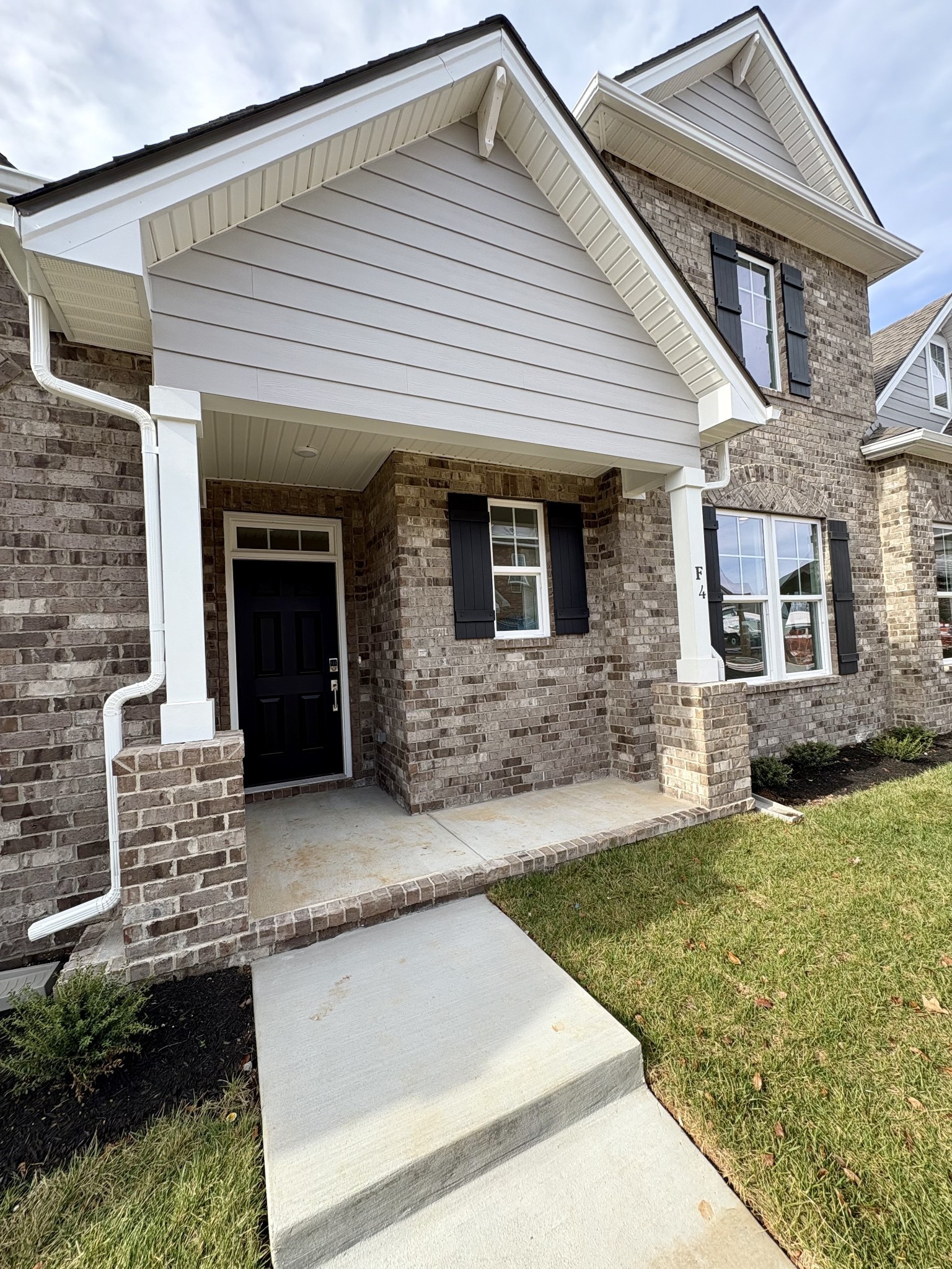 2900 Suzanne Landon Dr F4