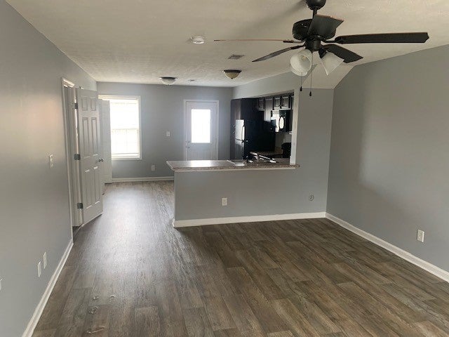830 Professional Park Dr 4-3