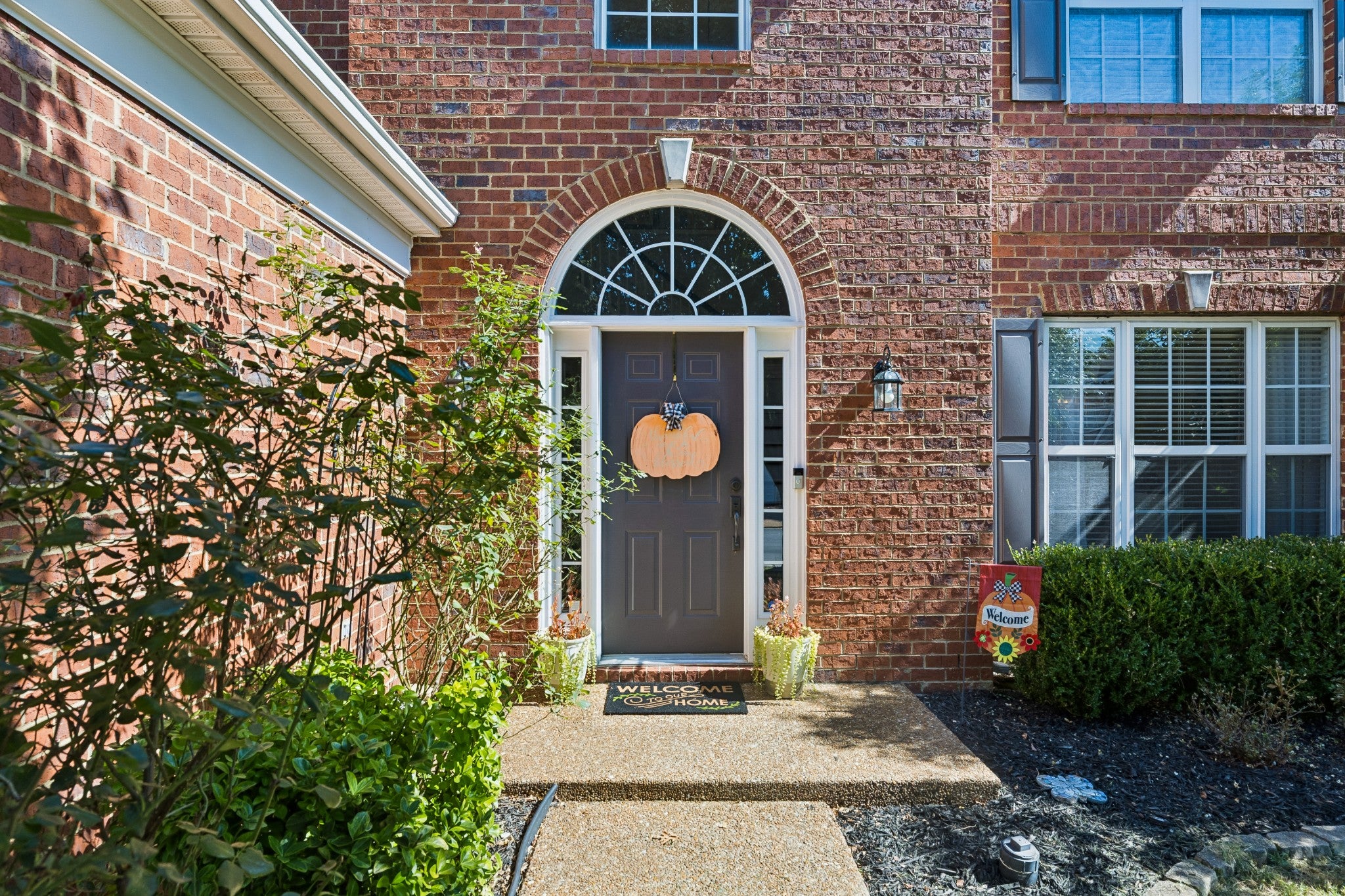 5816 Sterling Oaks Dr