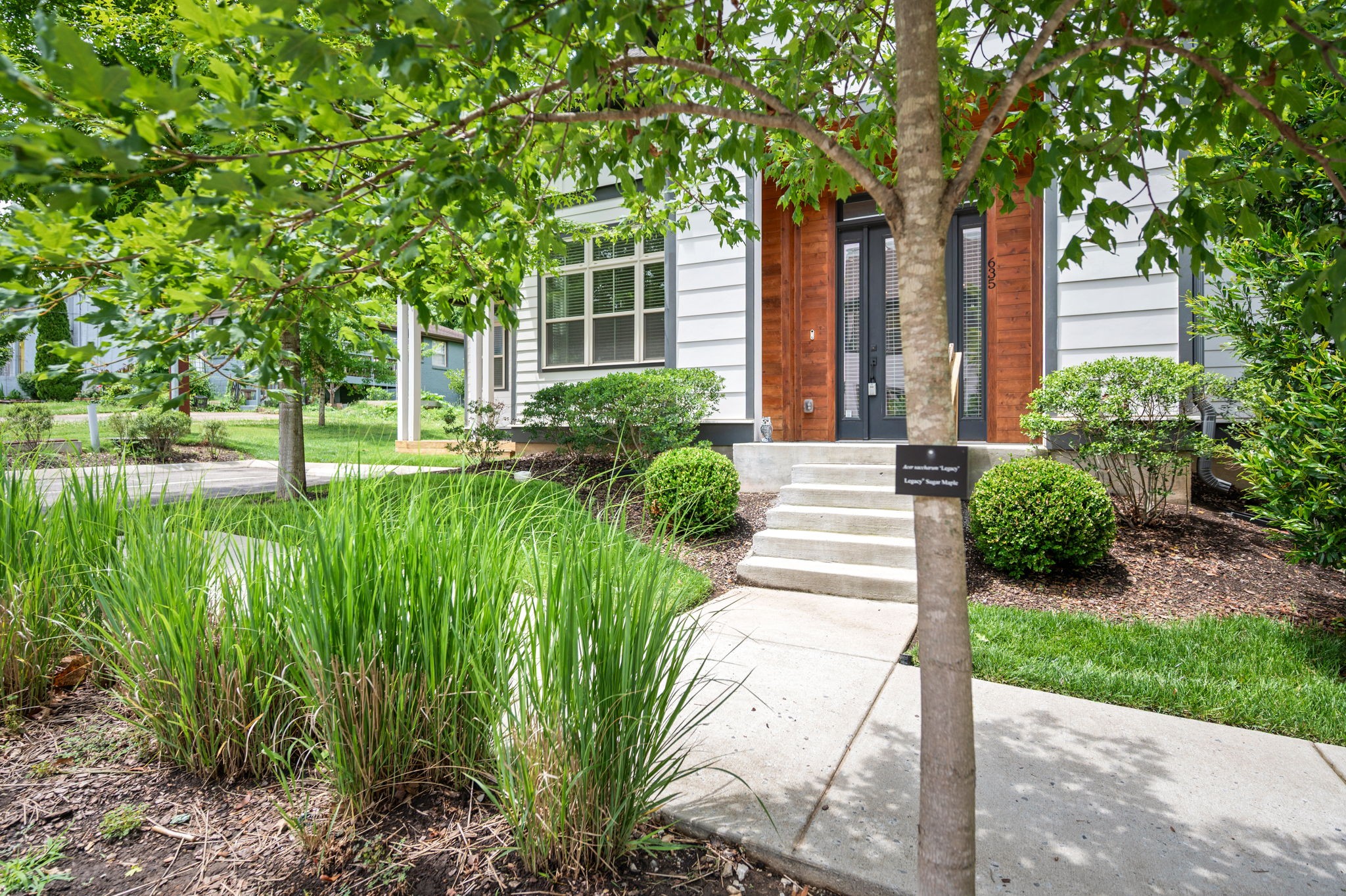 635 Nashua Ln