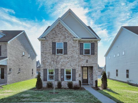 621 Trotters Aly Gallatin TN 37066