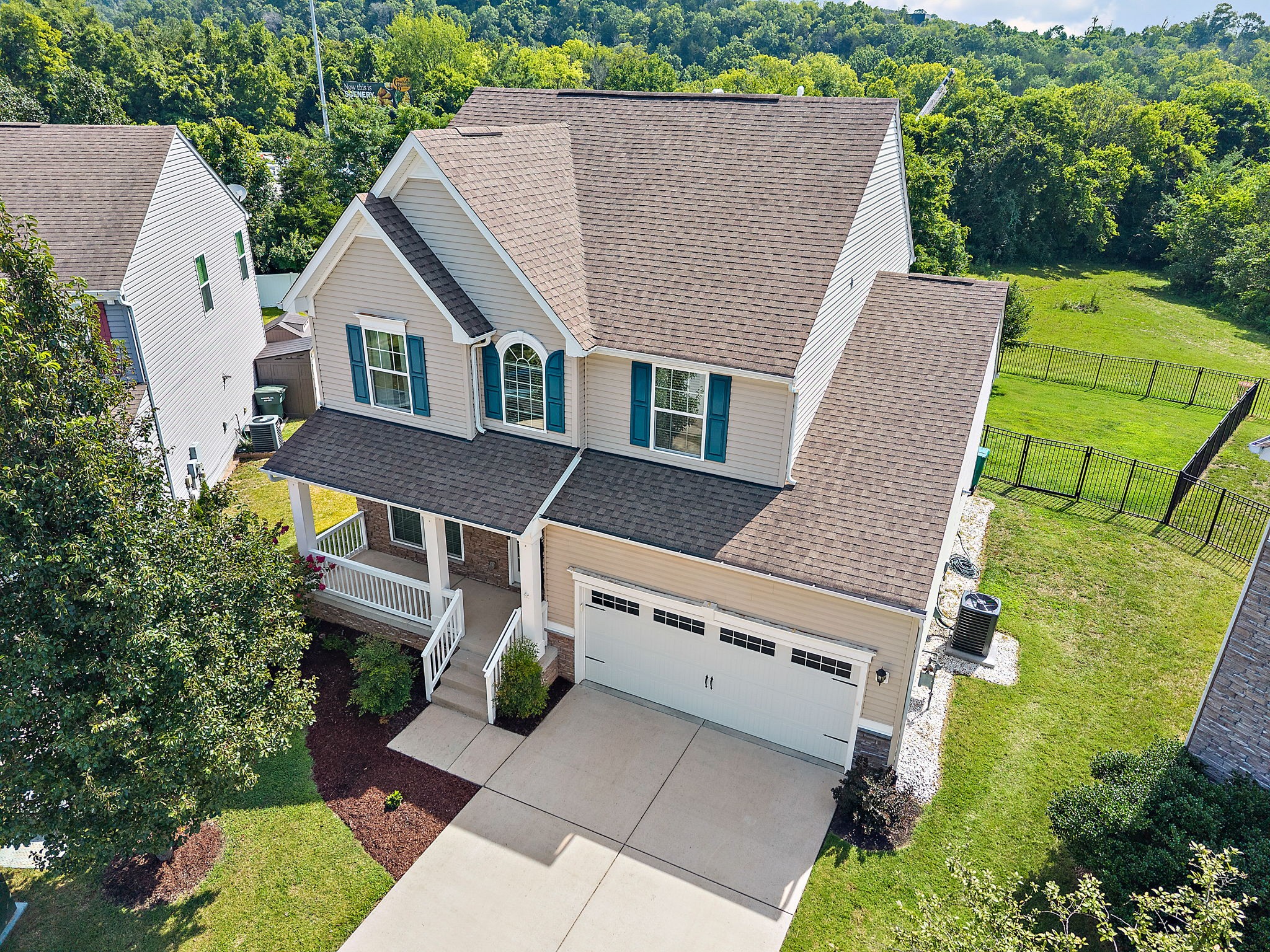 1697 Brockton Ln