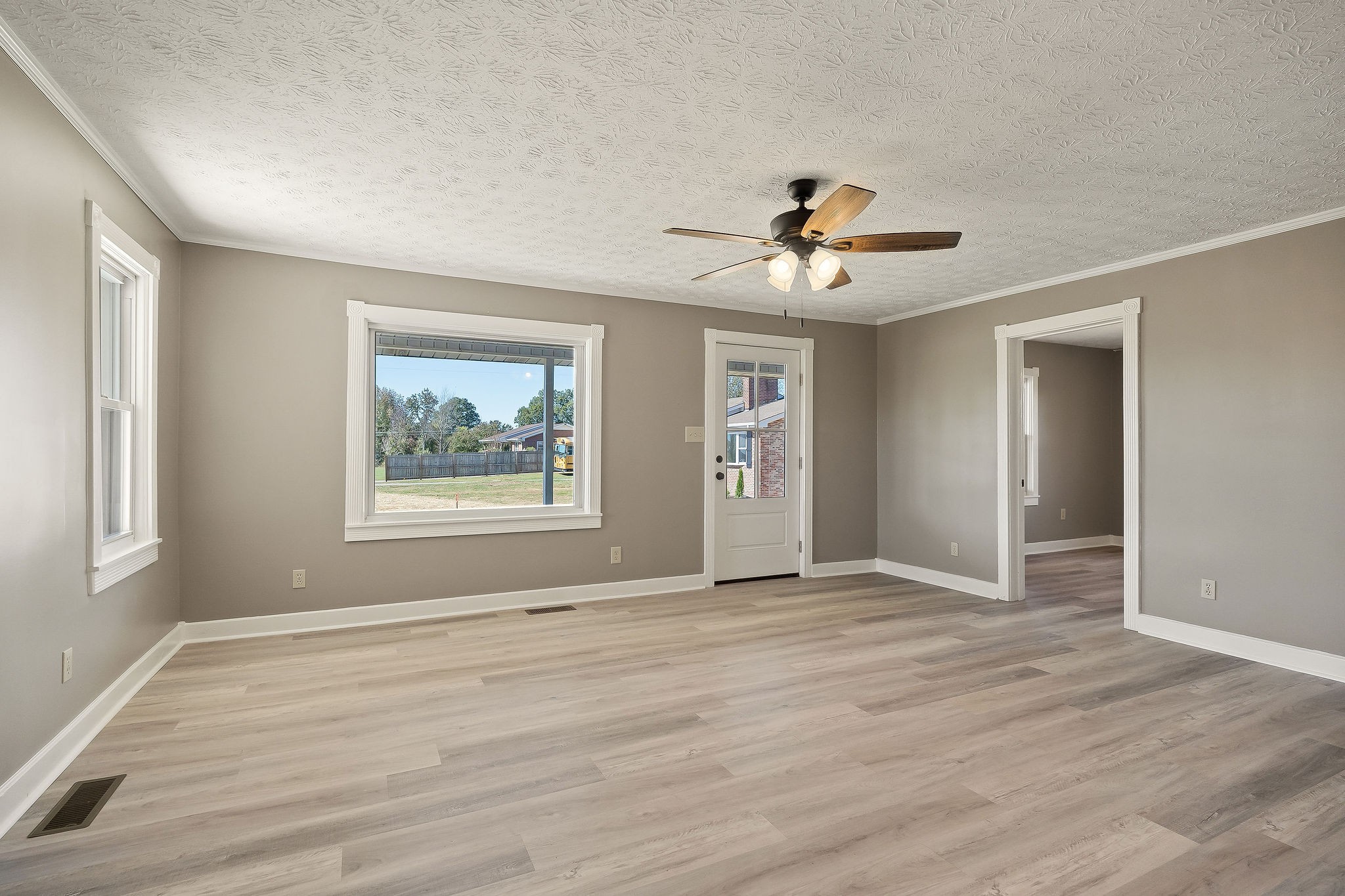 415 Allen Ferry Rd