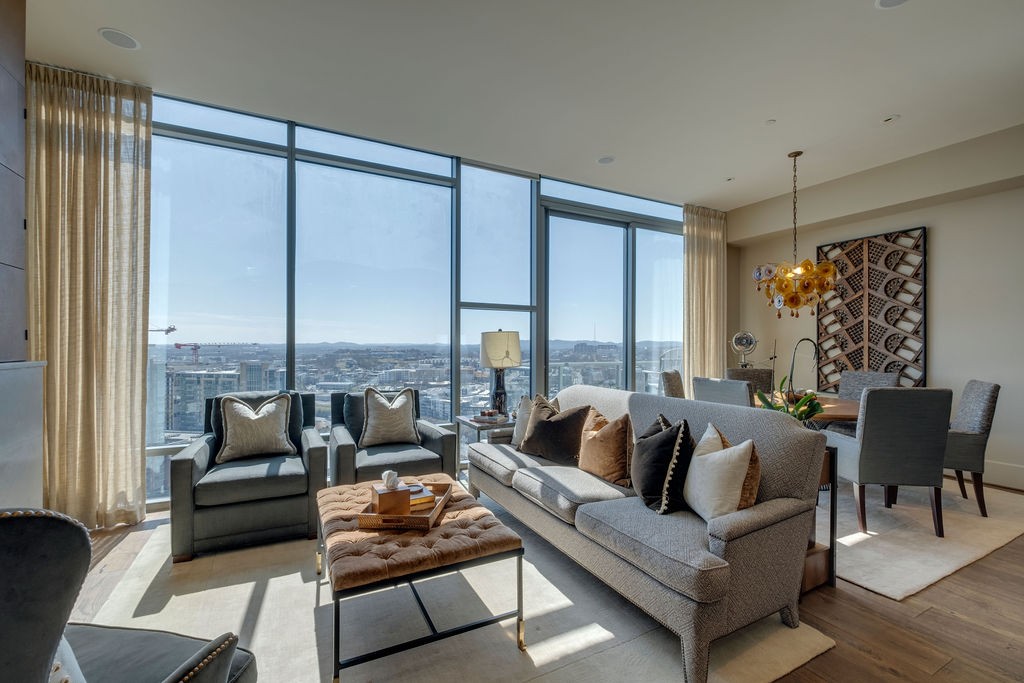 1212 Laurel St 2303