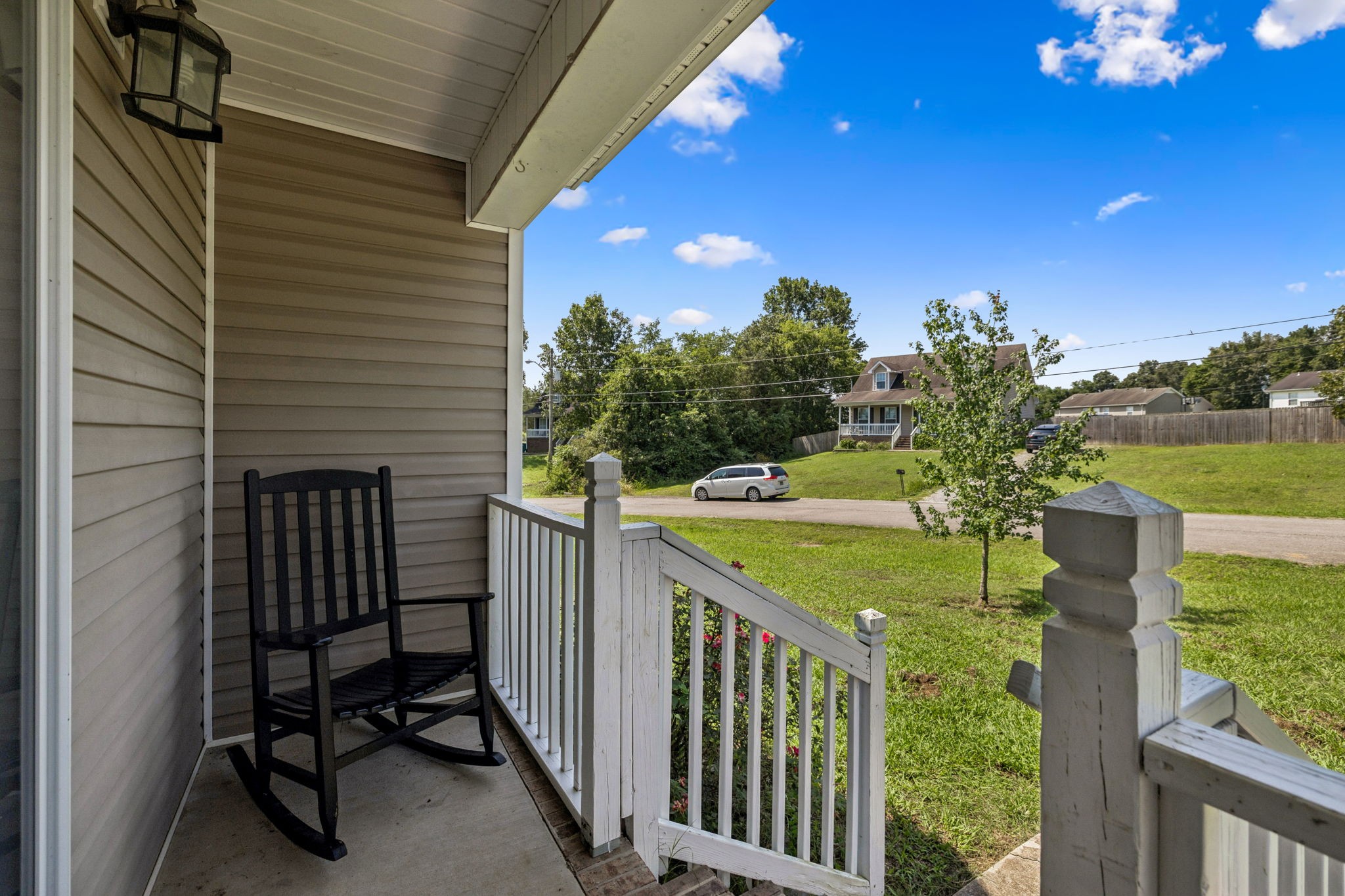 1543 Joanne Cir