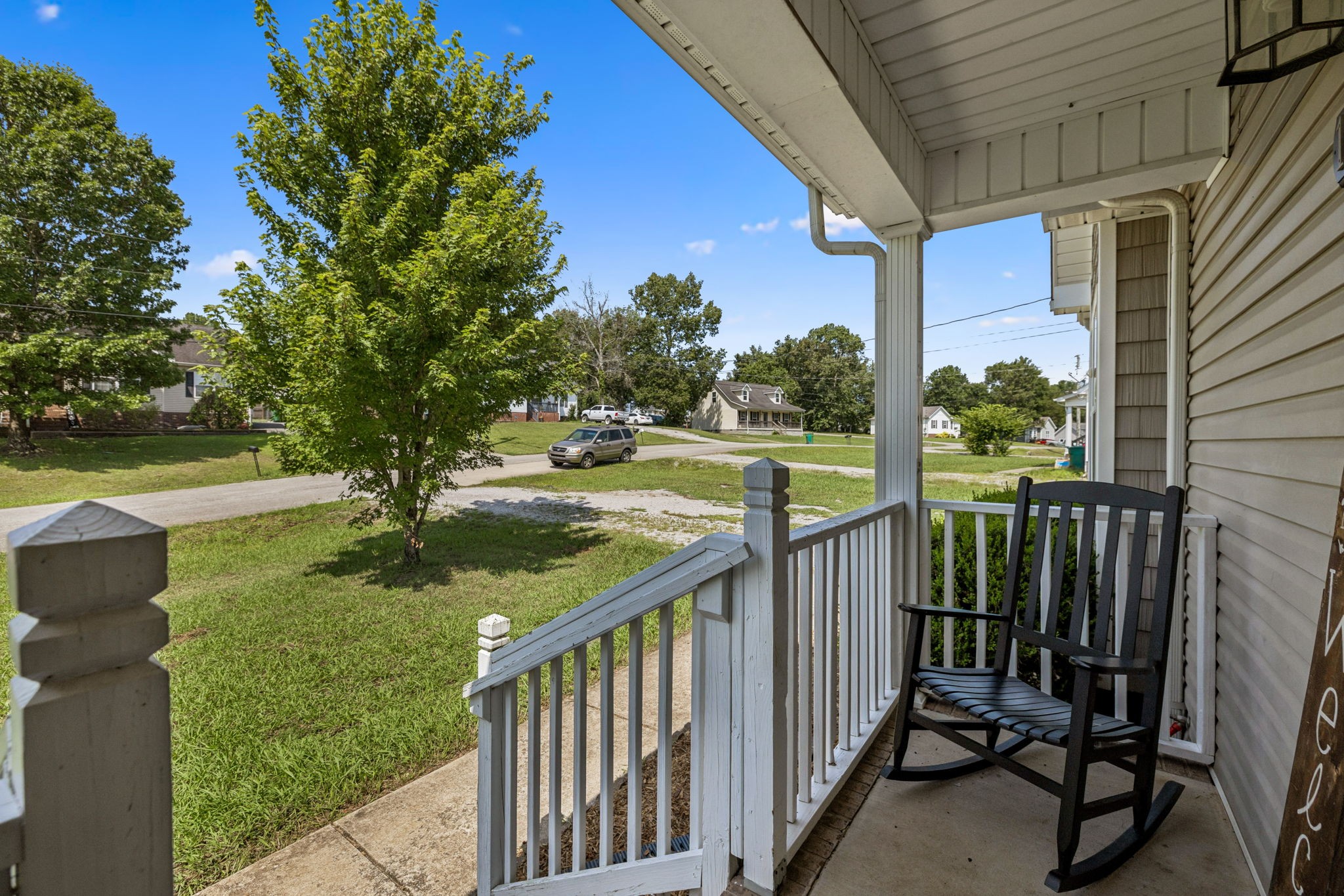 1543 Joanne Cir