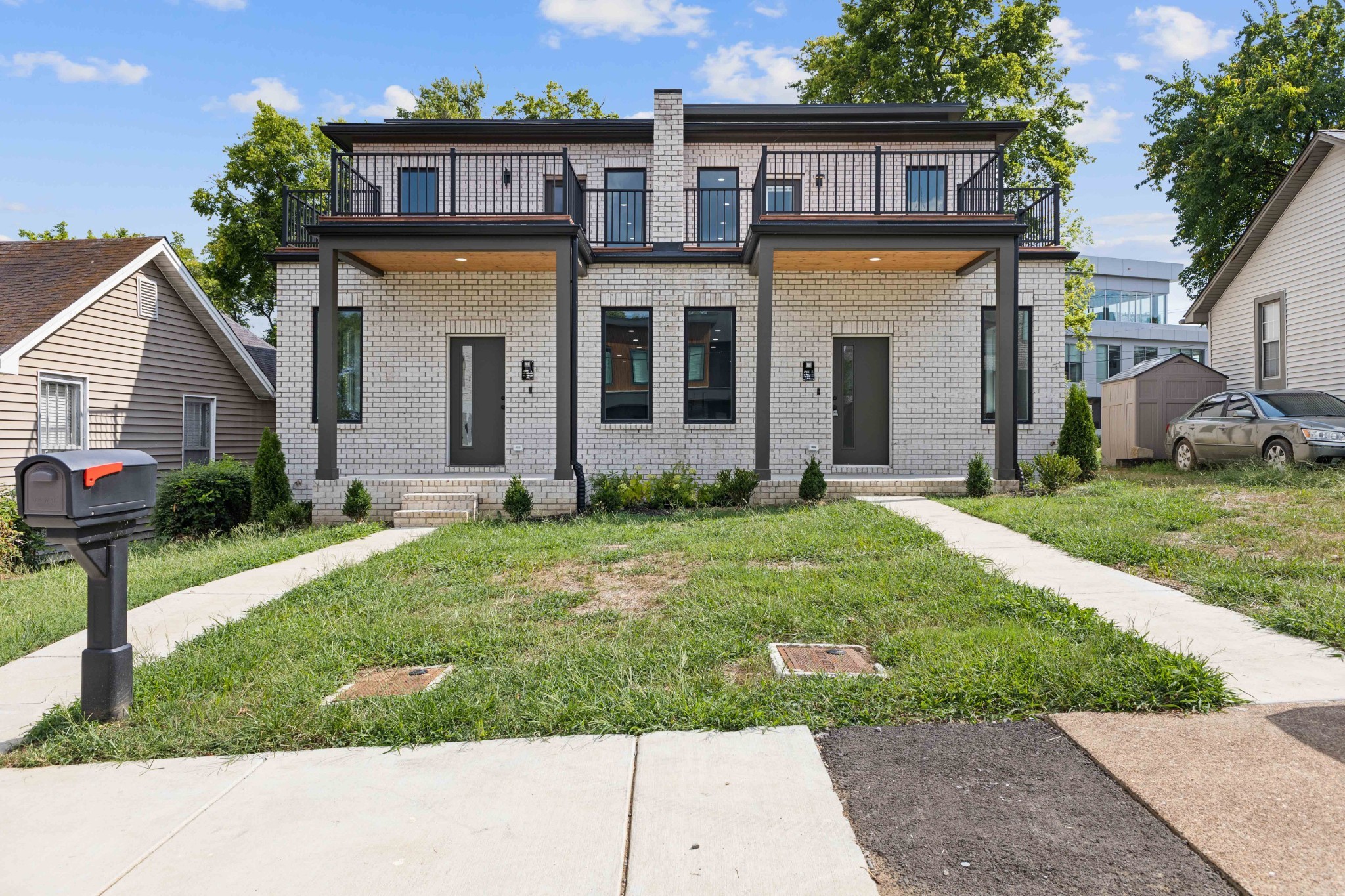 2715B Delaware Ave