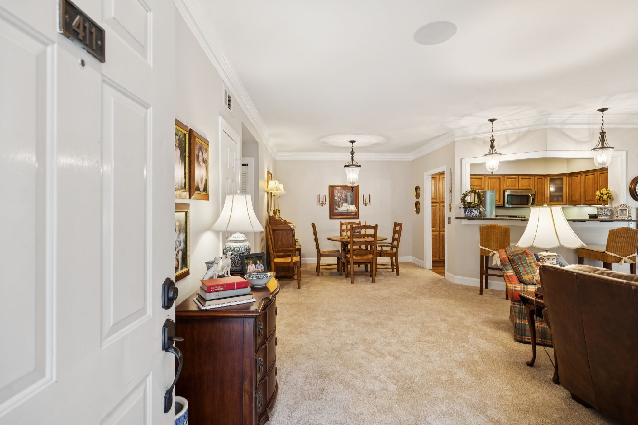 411 Ashlawn Ct