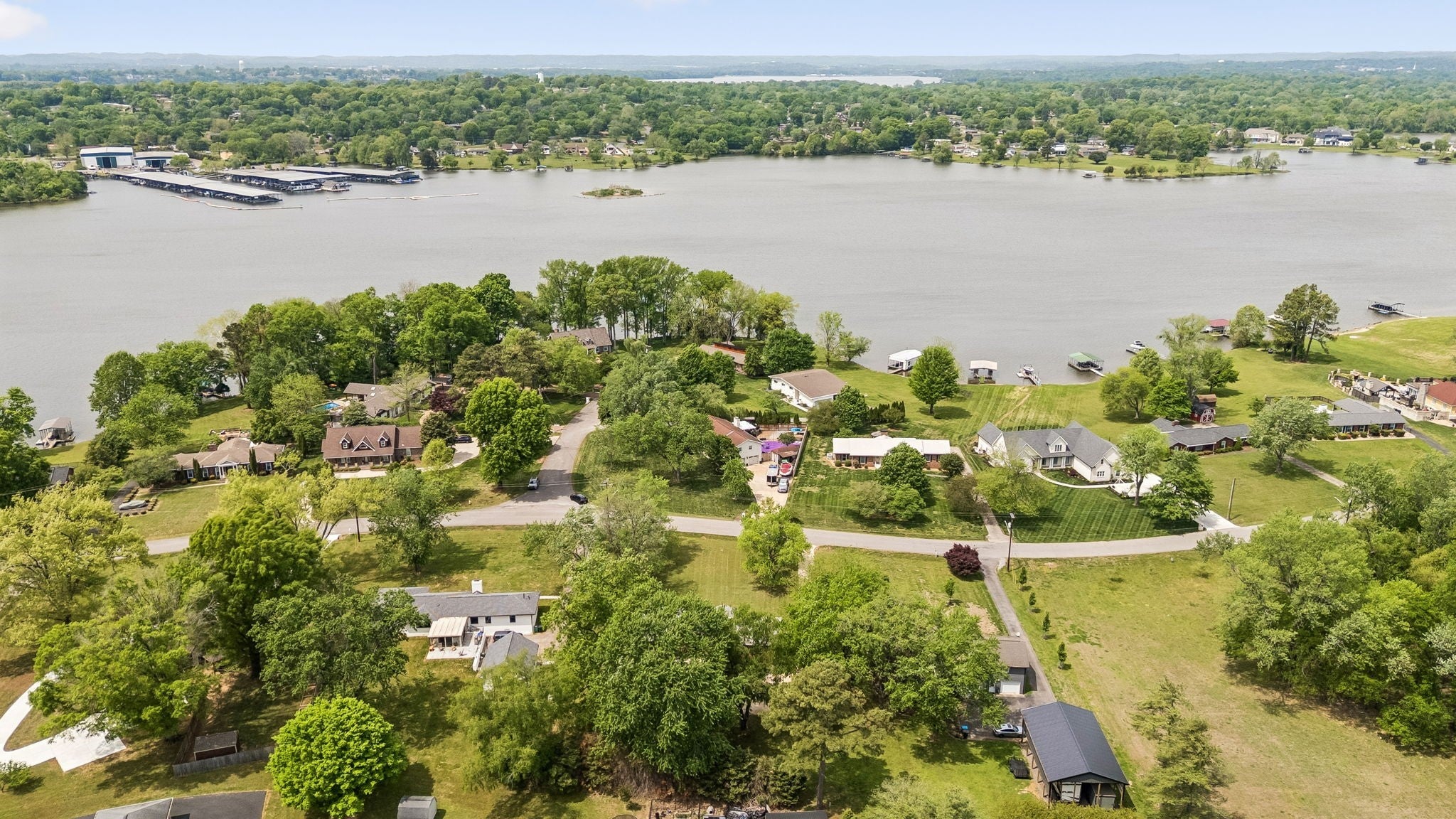 281 Lake Terrace Dr