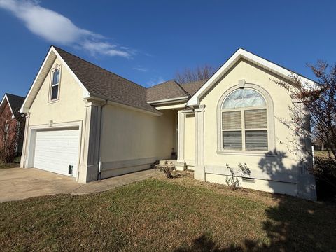 141 Foxrun Springfield TN 37172