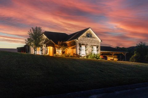 1855 Lochlann Dr Culleoka TN 38451