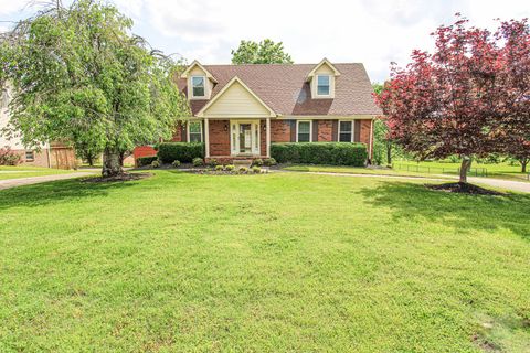 1408 Honeysuckle Ln Clarksville TN 37040