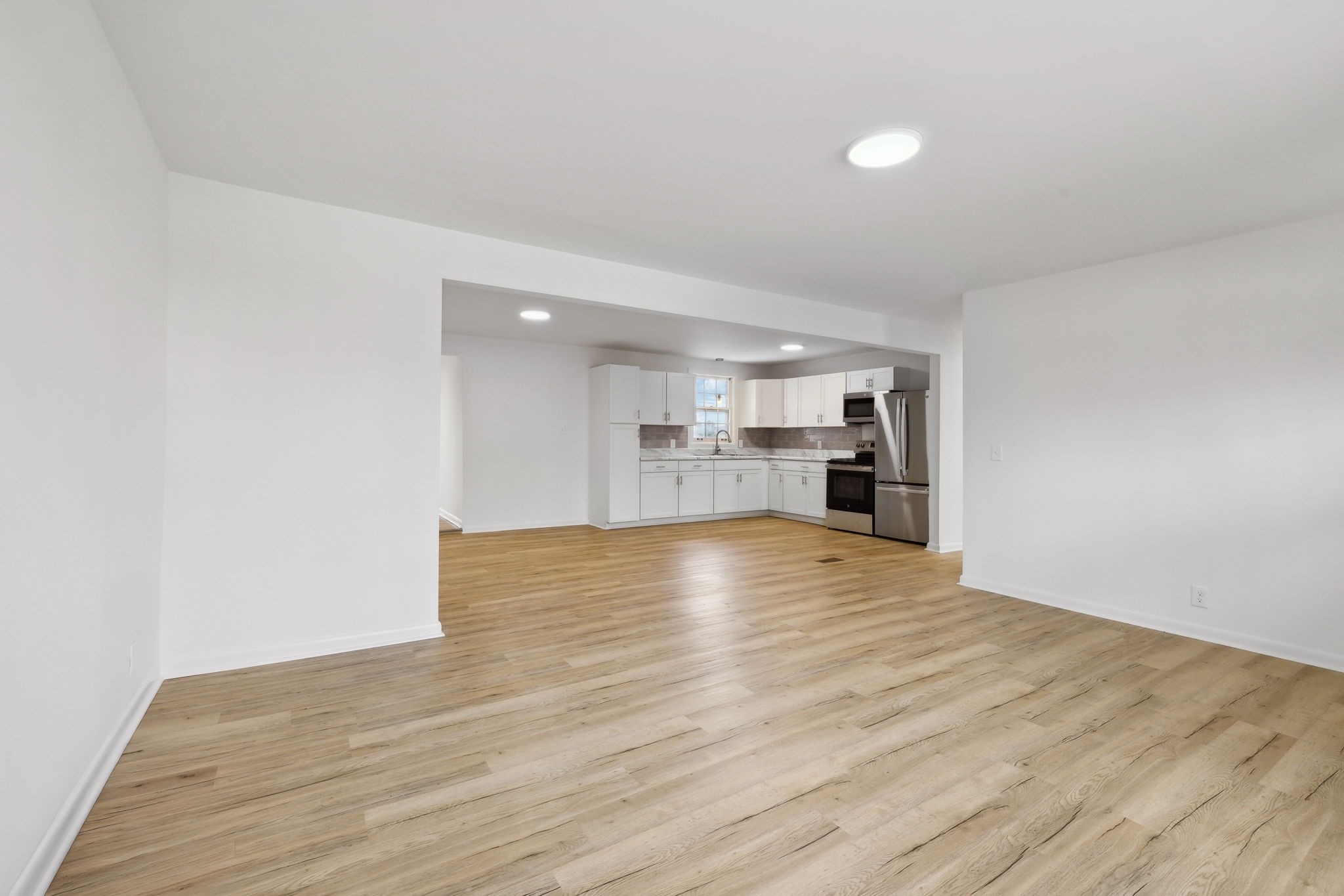 601 Lane Ct