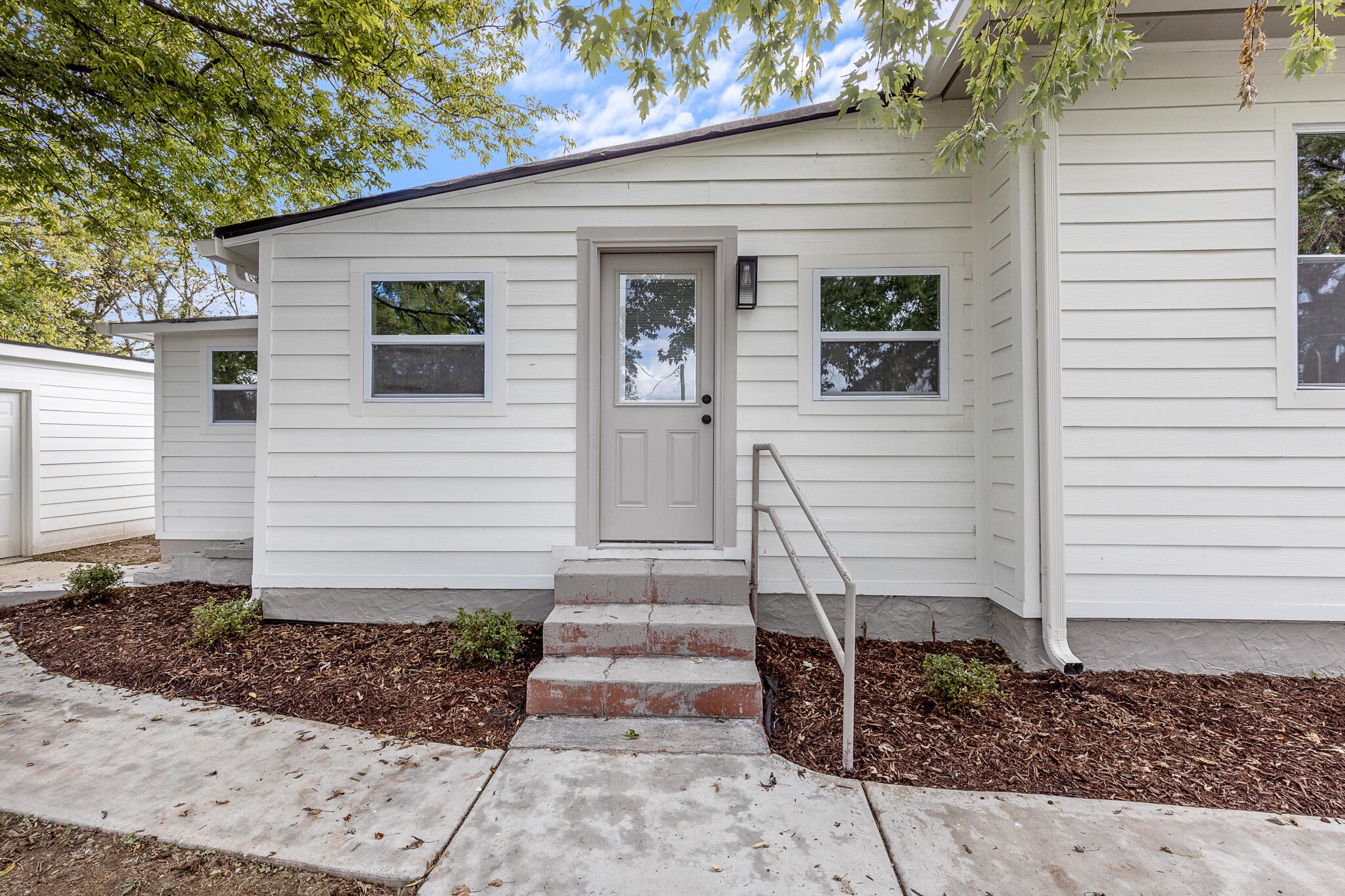 1601 E 14th Street