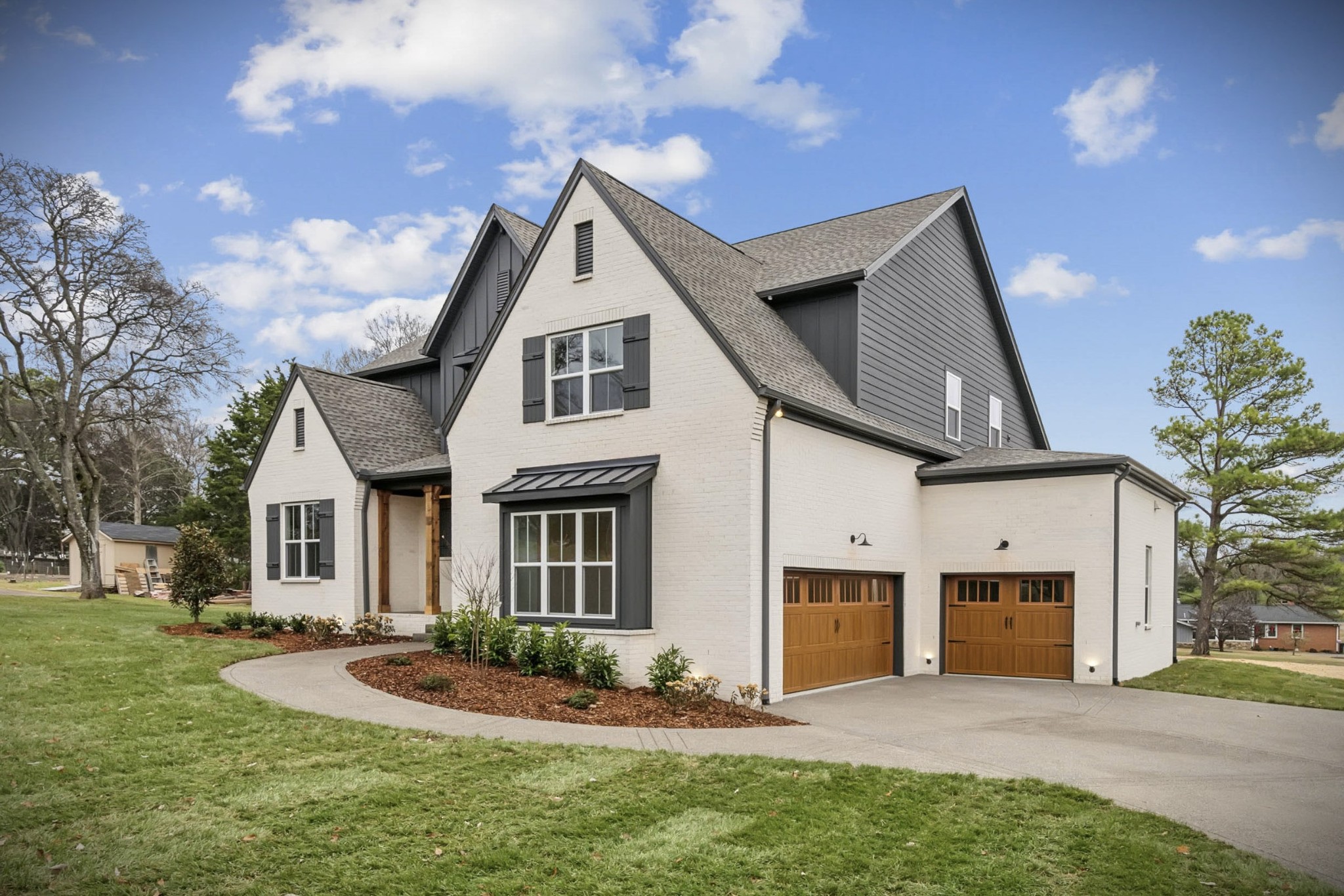 2704 Lincoya Dr