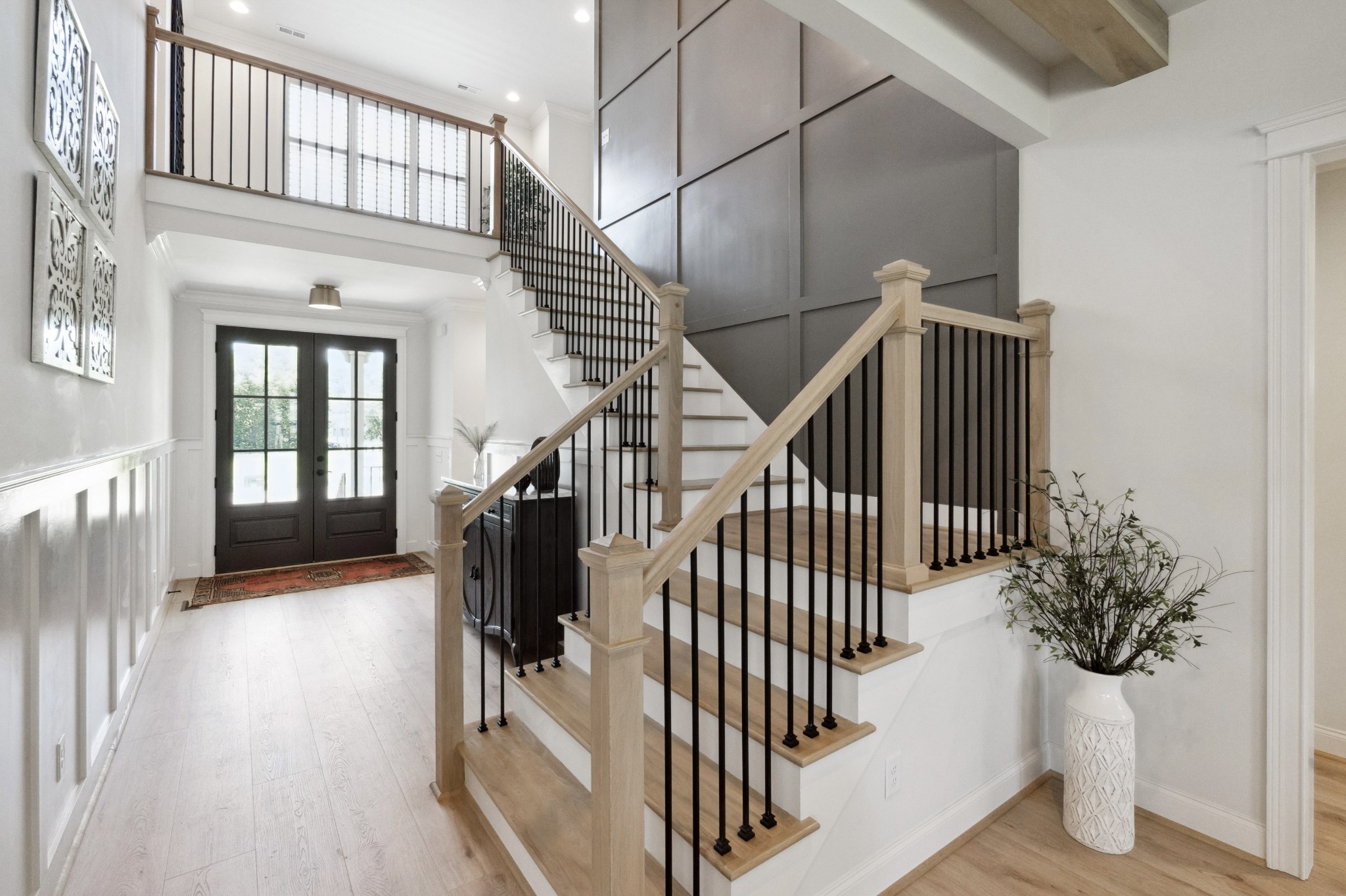 2704 Lincoya Dr