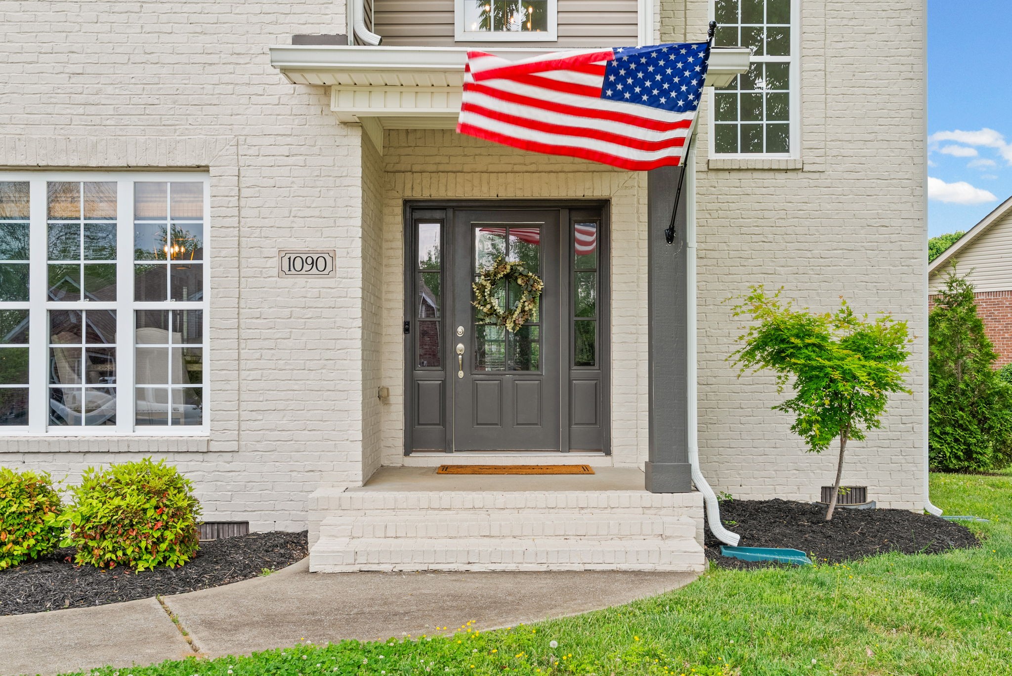 1090 Drakes Cove Rd S