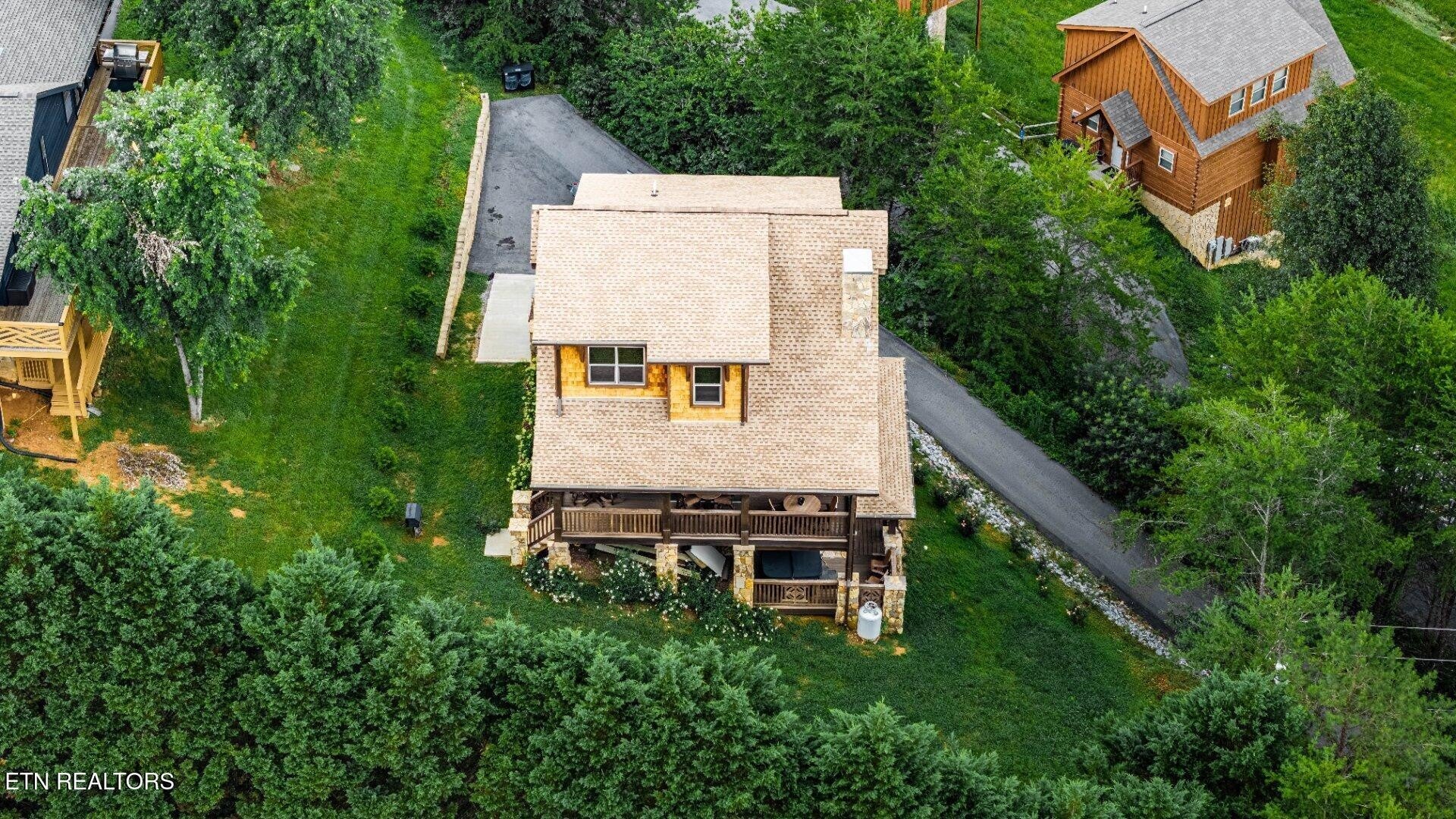 615 Rainbow Rd