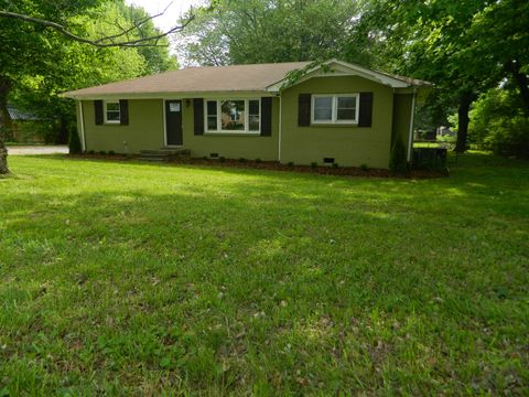 211 Westland St Portland TN 37148