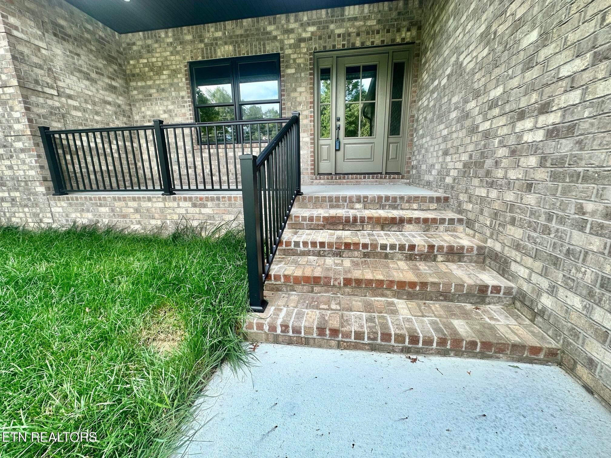 614 Apoka Lane
