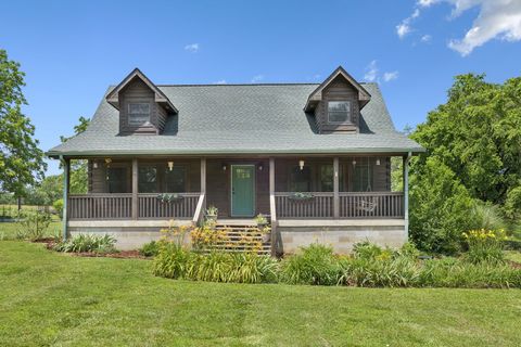 1531 Taylor Town Rd White Bluff TN 37187