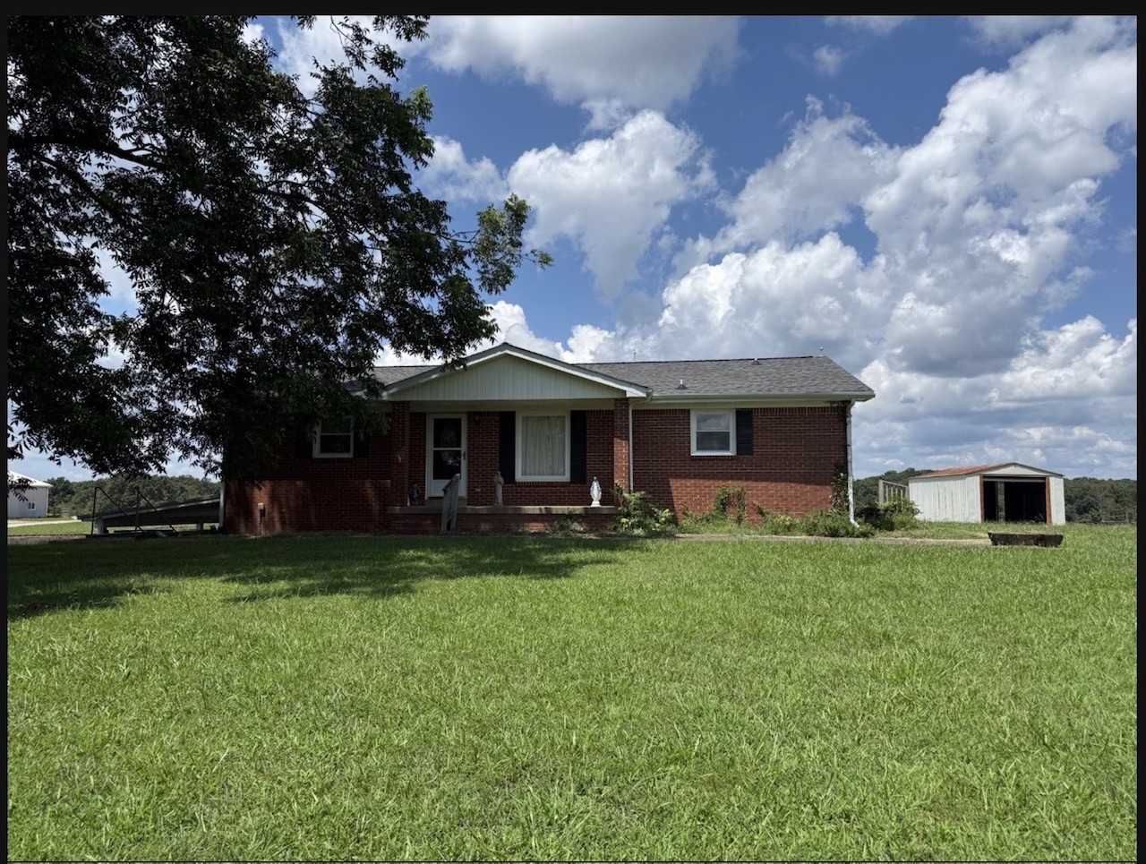 637 Sheehy Rd