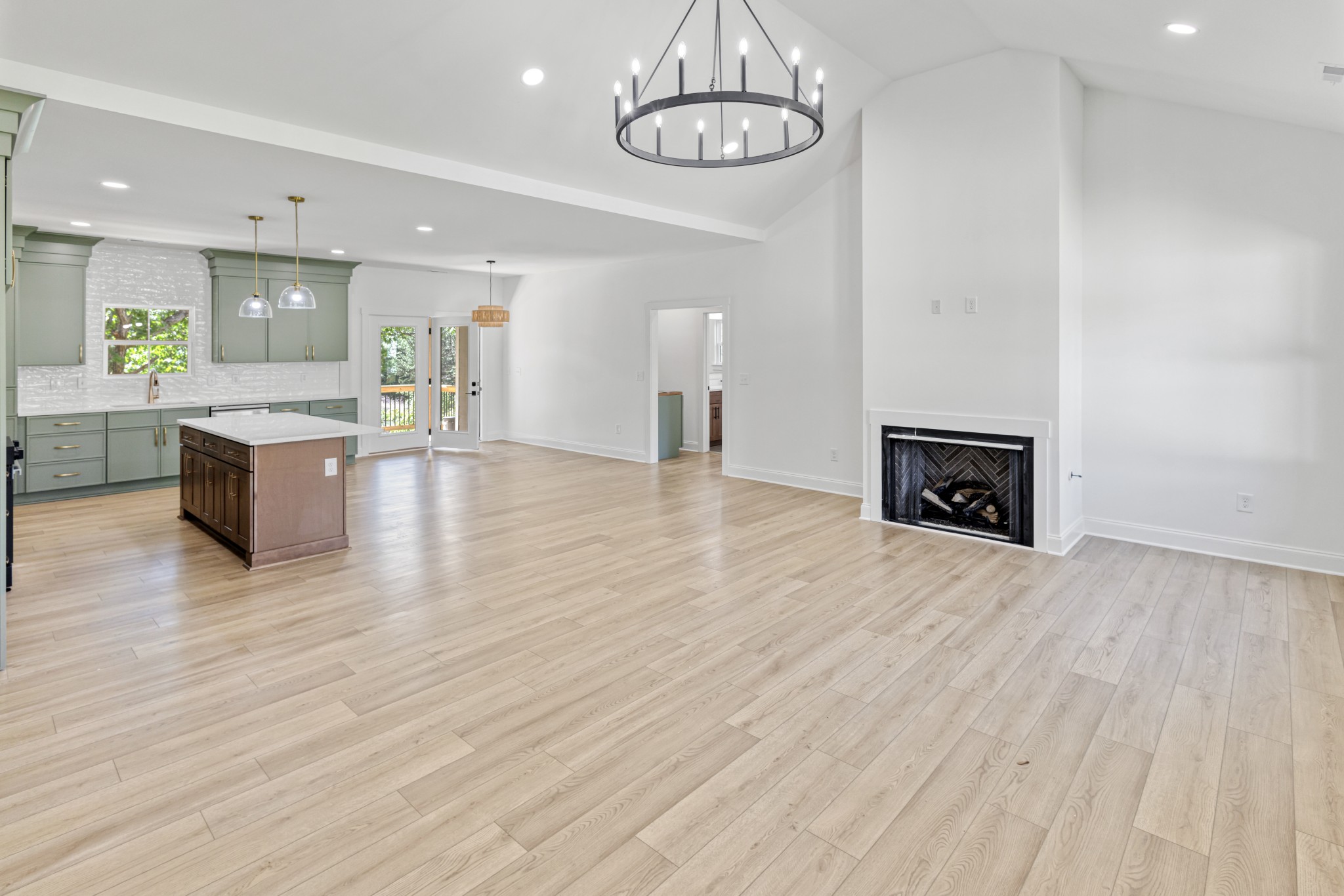 565 Shelton Rd