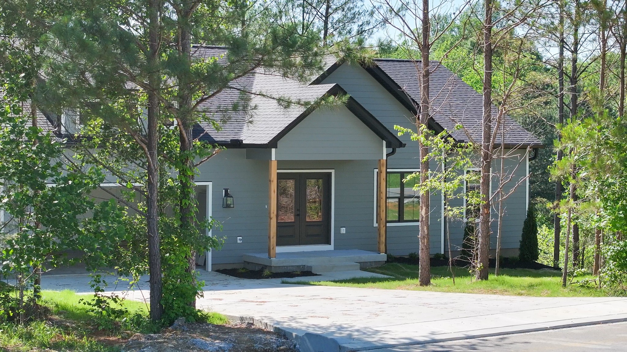 565 Shelton Rd
